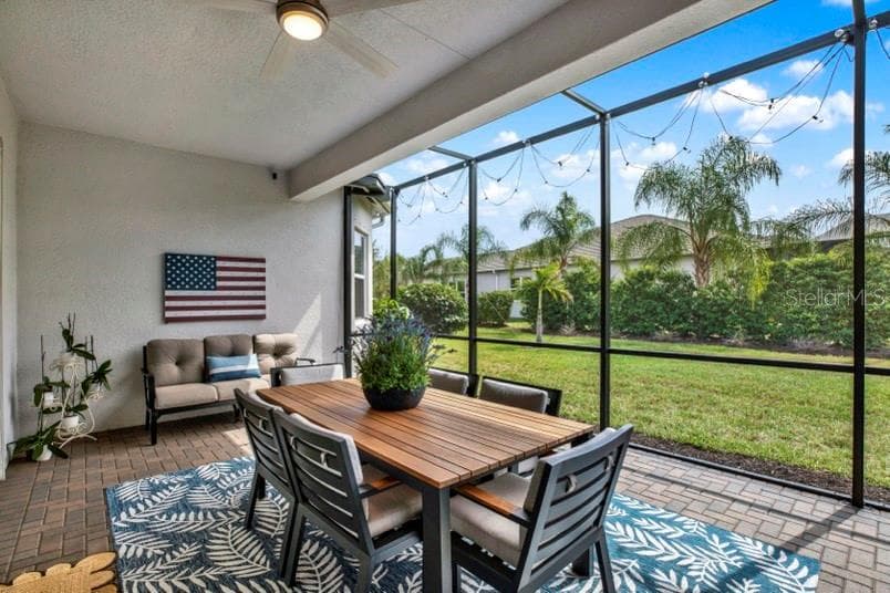 Single Family Residence at 4923 PAMPLONA CT, WIMAUMA, photo 30 of 53