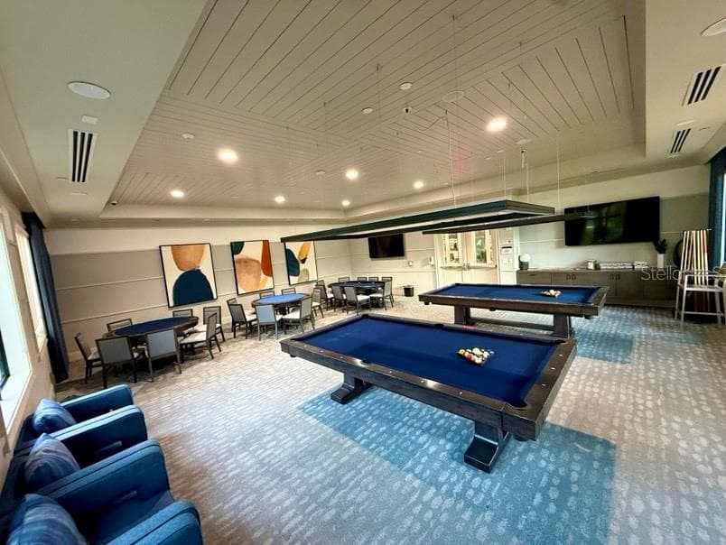 pool and poker room - 4923 PAMPLONA CT, WIMAUMA