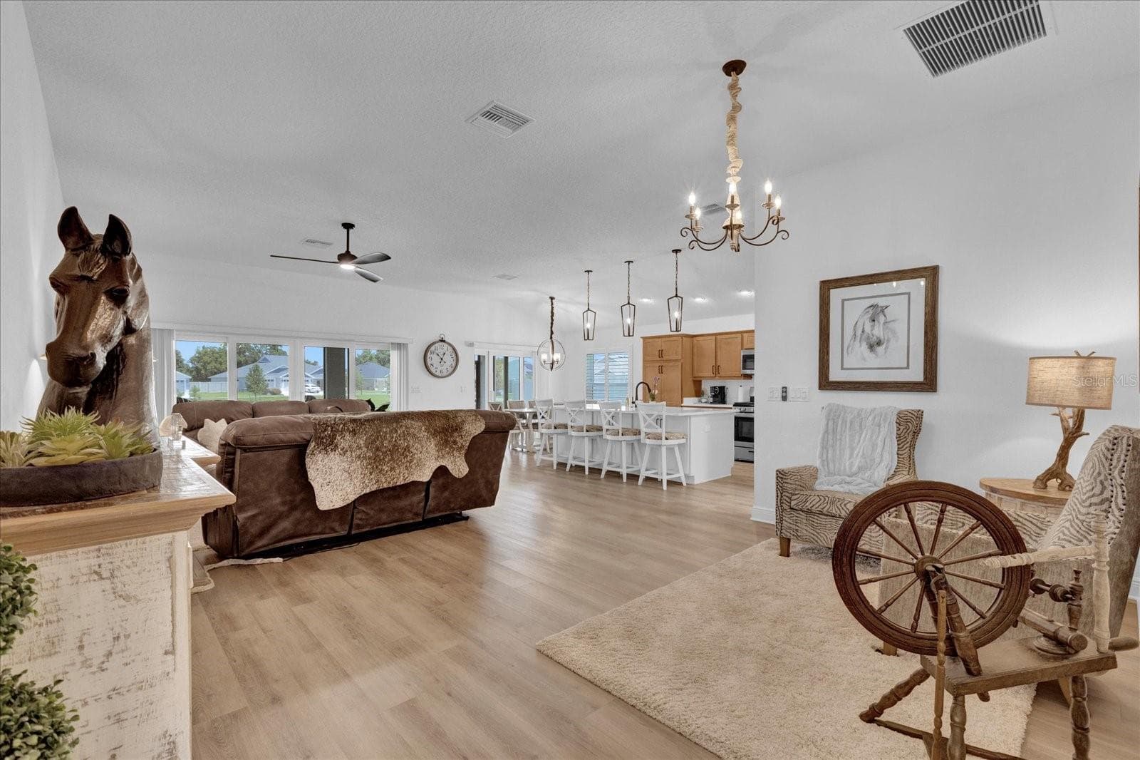 Single Family Residence at 1393 KENNETH ST, THE VILLAGES, photo 5 of 37