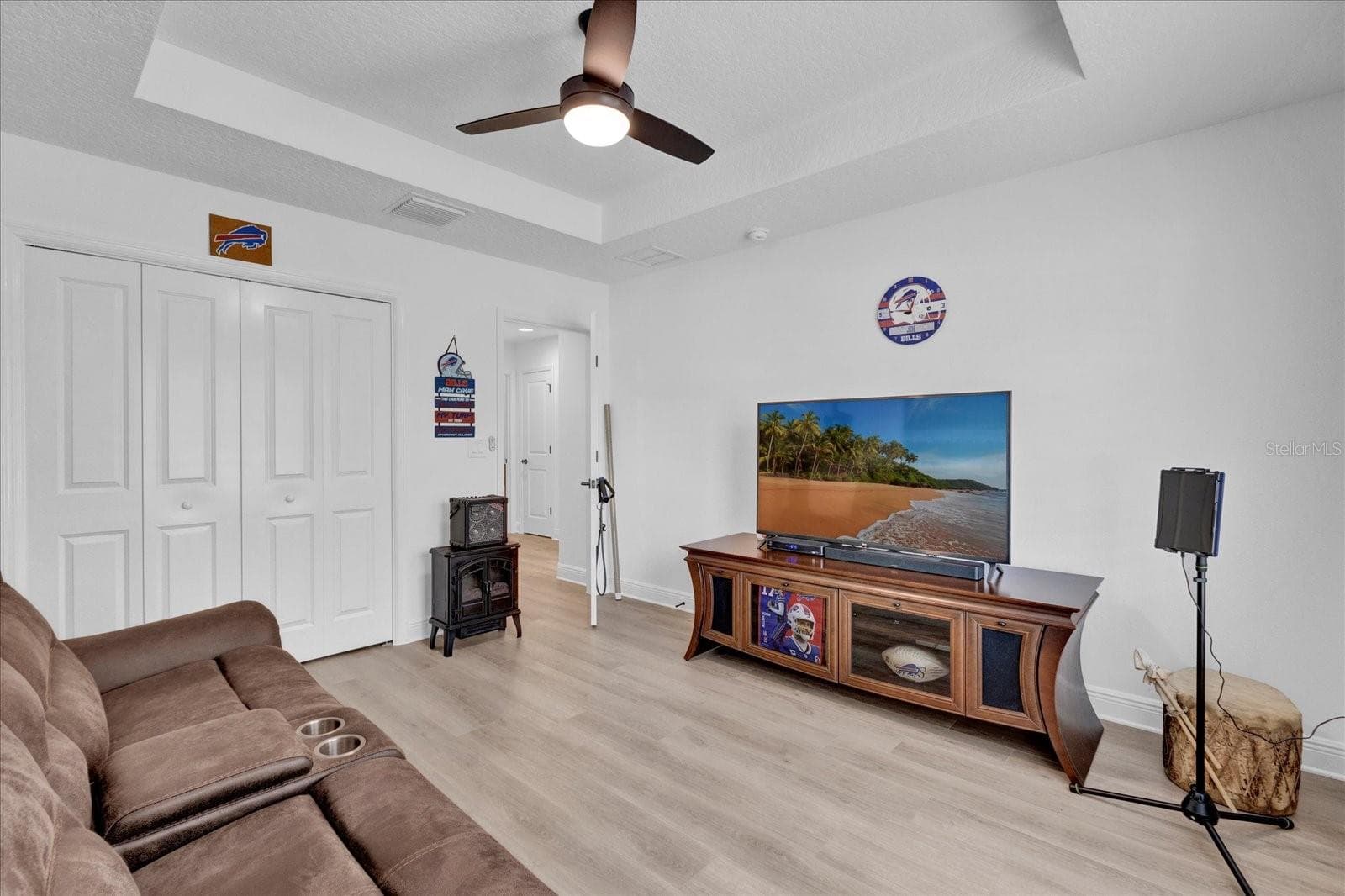 Single Family Residence at 1393 KENNETH ST, THE VILLAGES, photo 18 of 37