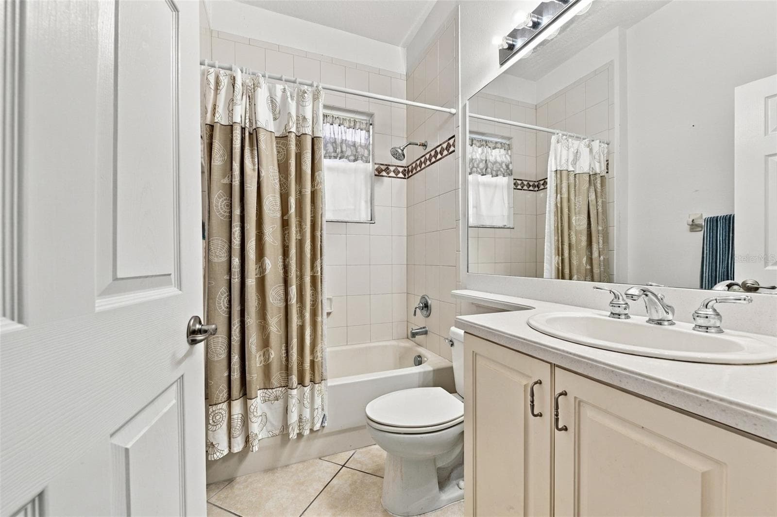 Single Family Residence at 5014 SANDY BROOK CIR, WIMAUMA, photo 47 of 84