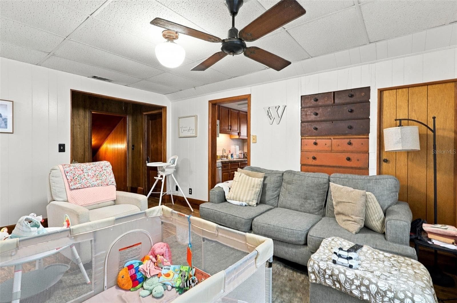 2ND FLOOR LIVING ROOM - 235 N SANS SOUCI AVE, DELAND