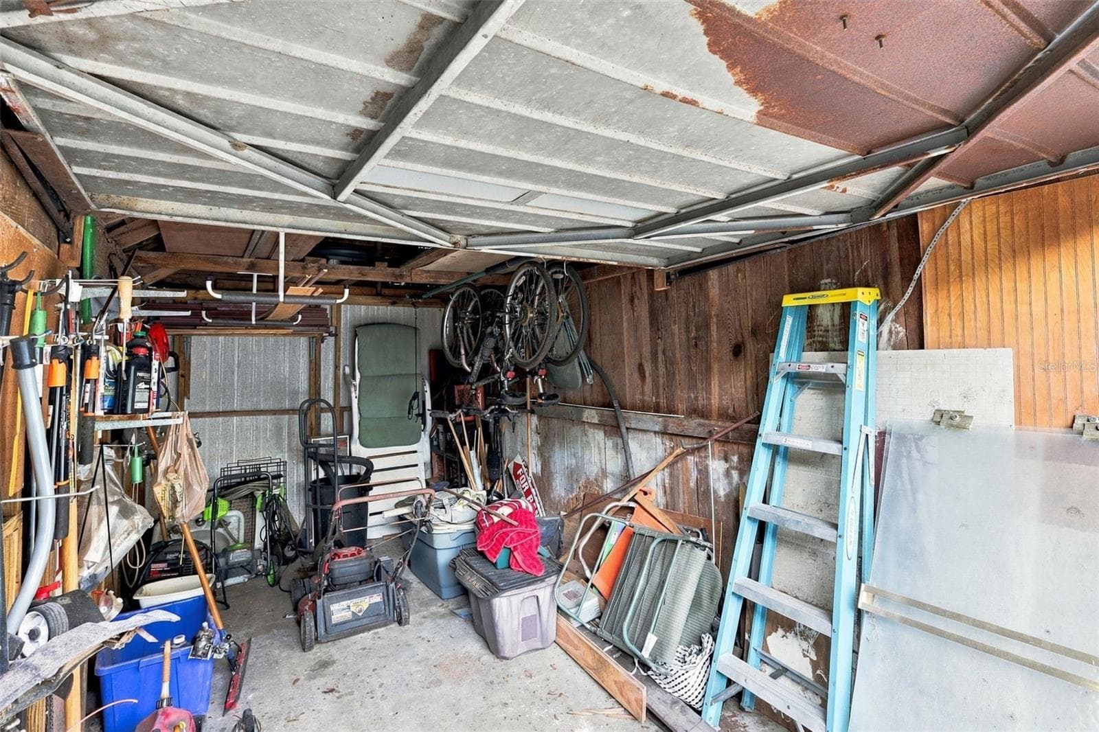 STORAGE SPACE - 235 N SANS SOUCI AVE, DELAND