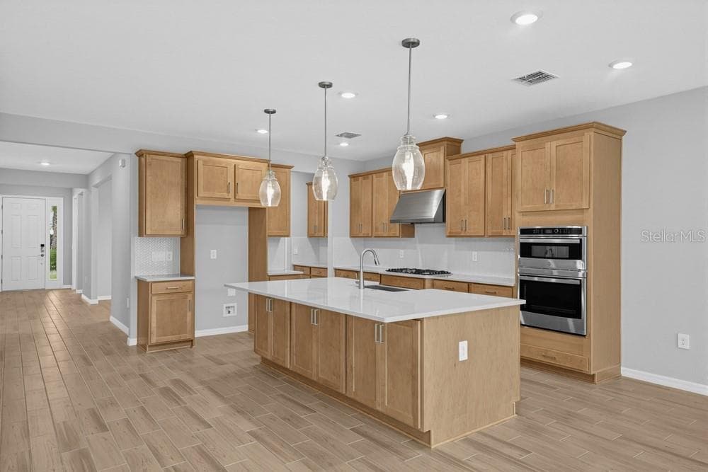 7801 Centaurus Way ~ Ready Now - 7801 CENTAURUS WAY, SARASOTA