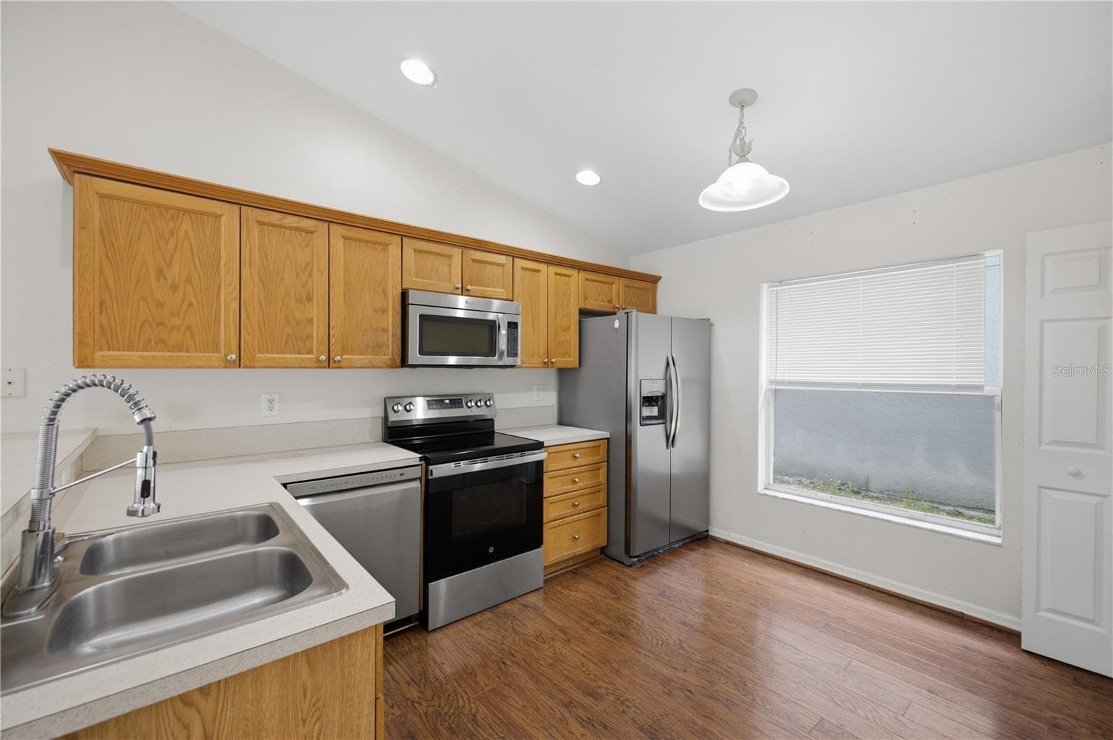 Single Family Residence at 11426 BAY GARDENS LOOP, RIVERVIEW, photo 9 of 27