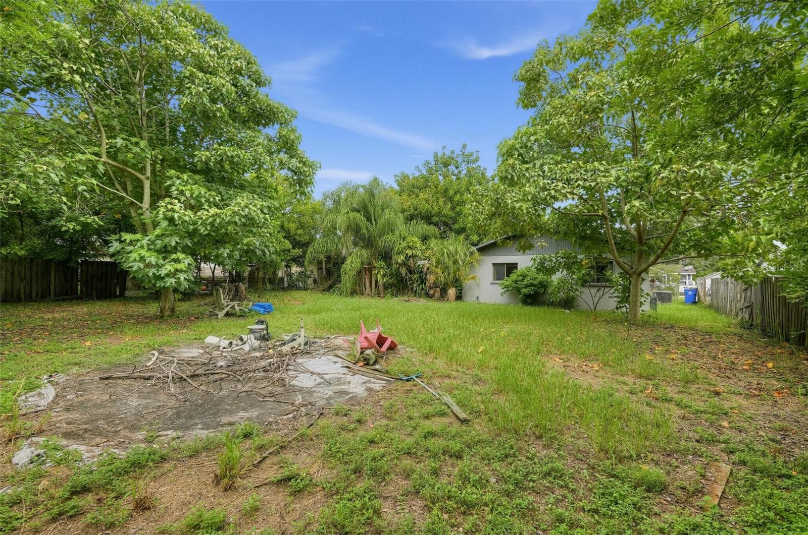 Single Family Residence at 2219 11TH AVE W, BRADENTON, photo 7 of 34
