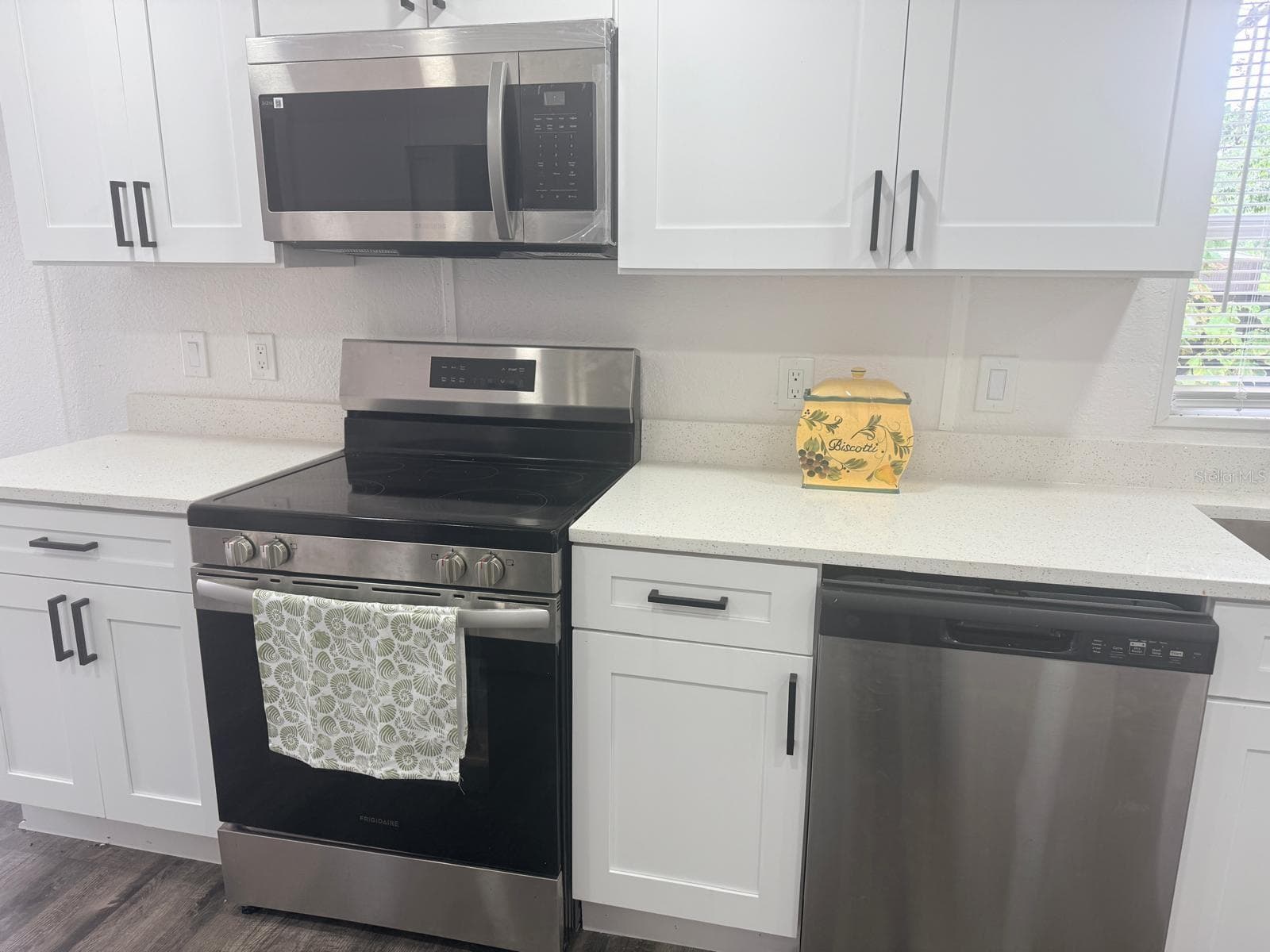 Manufactured Home at 15601 SW 95TH AVE, DUNNELLON, photo 10 of 25