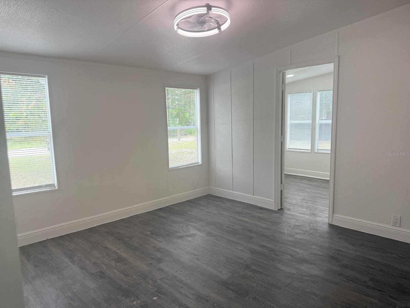 Manufactured Home at 15601 SW 95TH AVE, DUNNELLON, photo 13 of 25