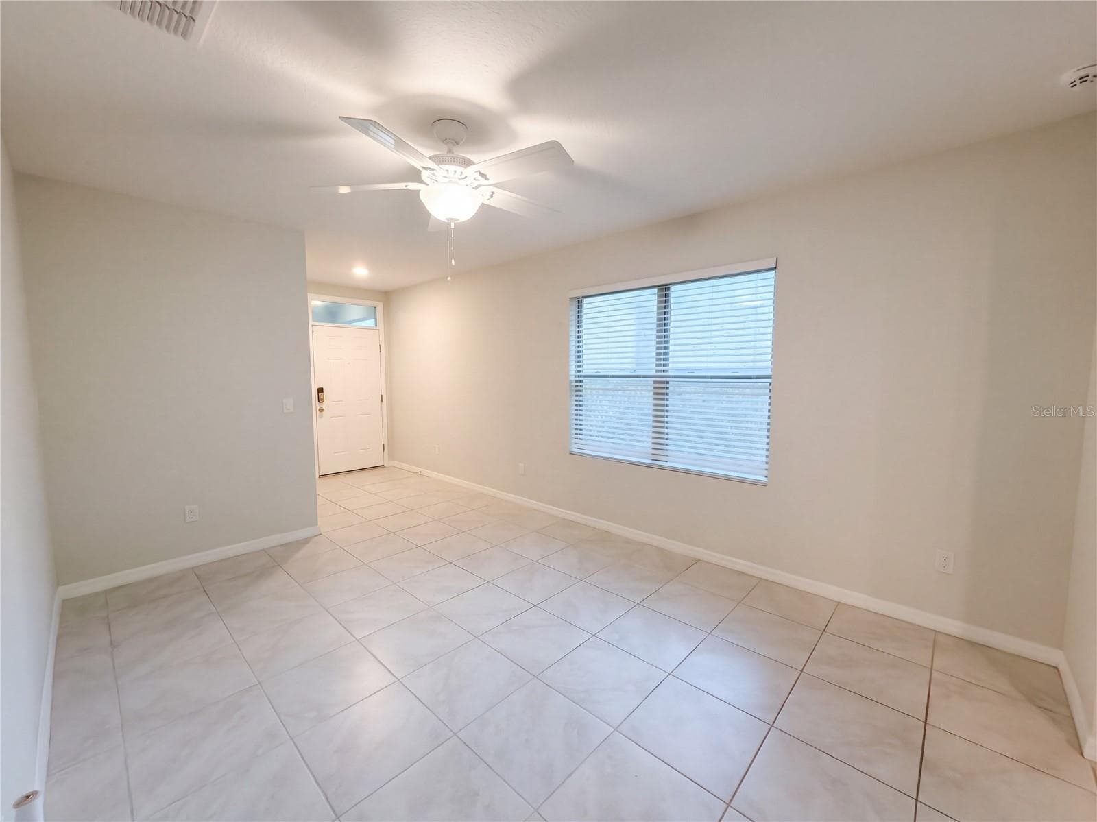 Single Family Residence at 2782 TIMBER HAWK CIR, OCOEE, photo 3 of 17