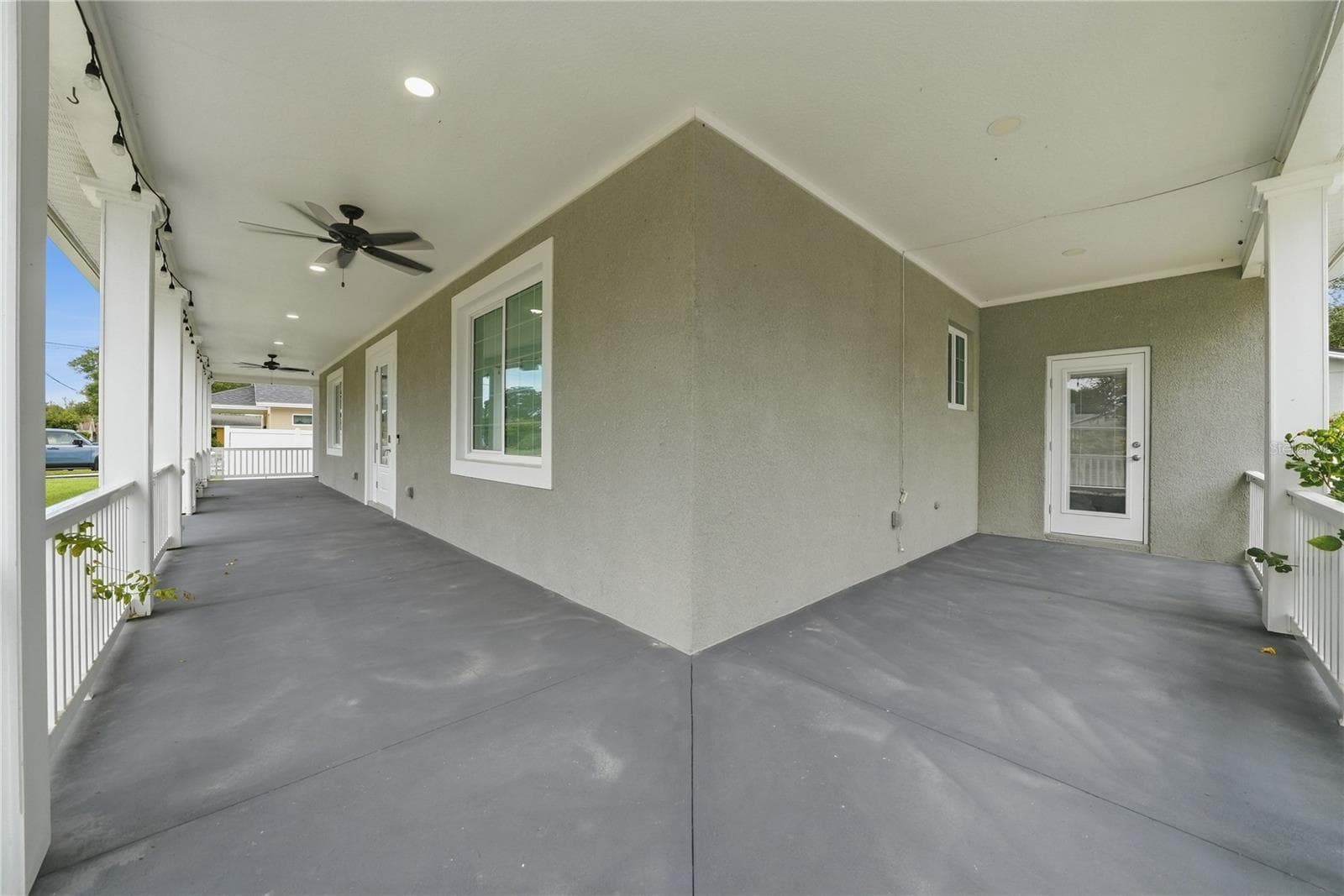 Wrap around porch with access to 2nd bedroom - 608 4TH ST SW, LARGO
