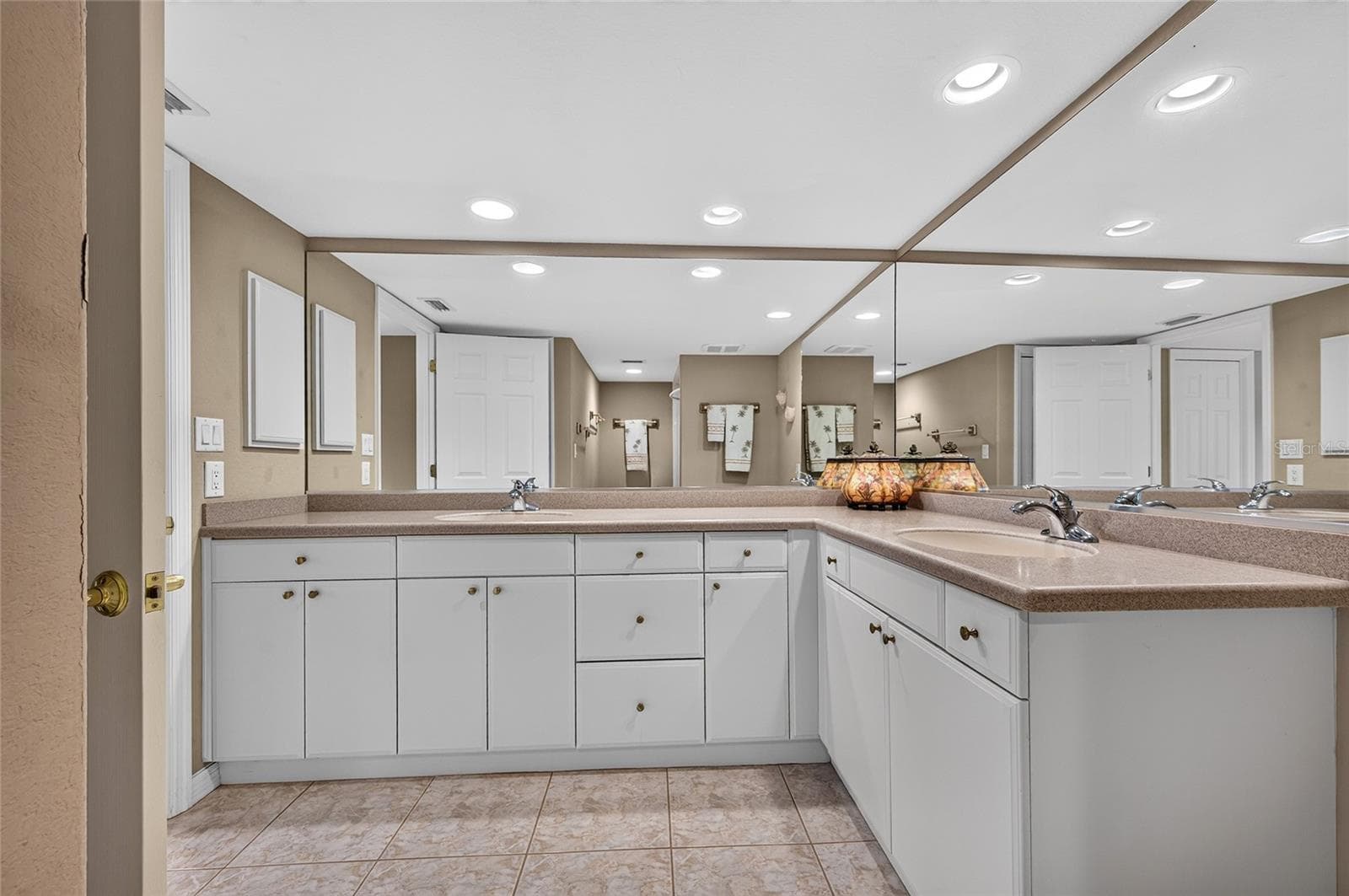 Ensuite primary bathroom - 601 SHREVE ST #66C, PUNTA GORDA