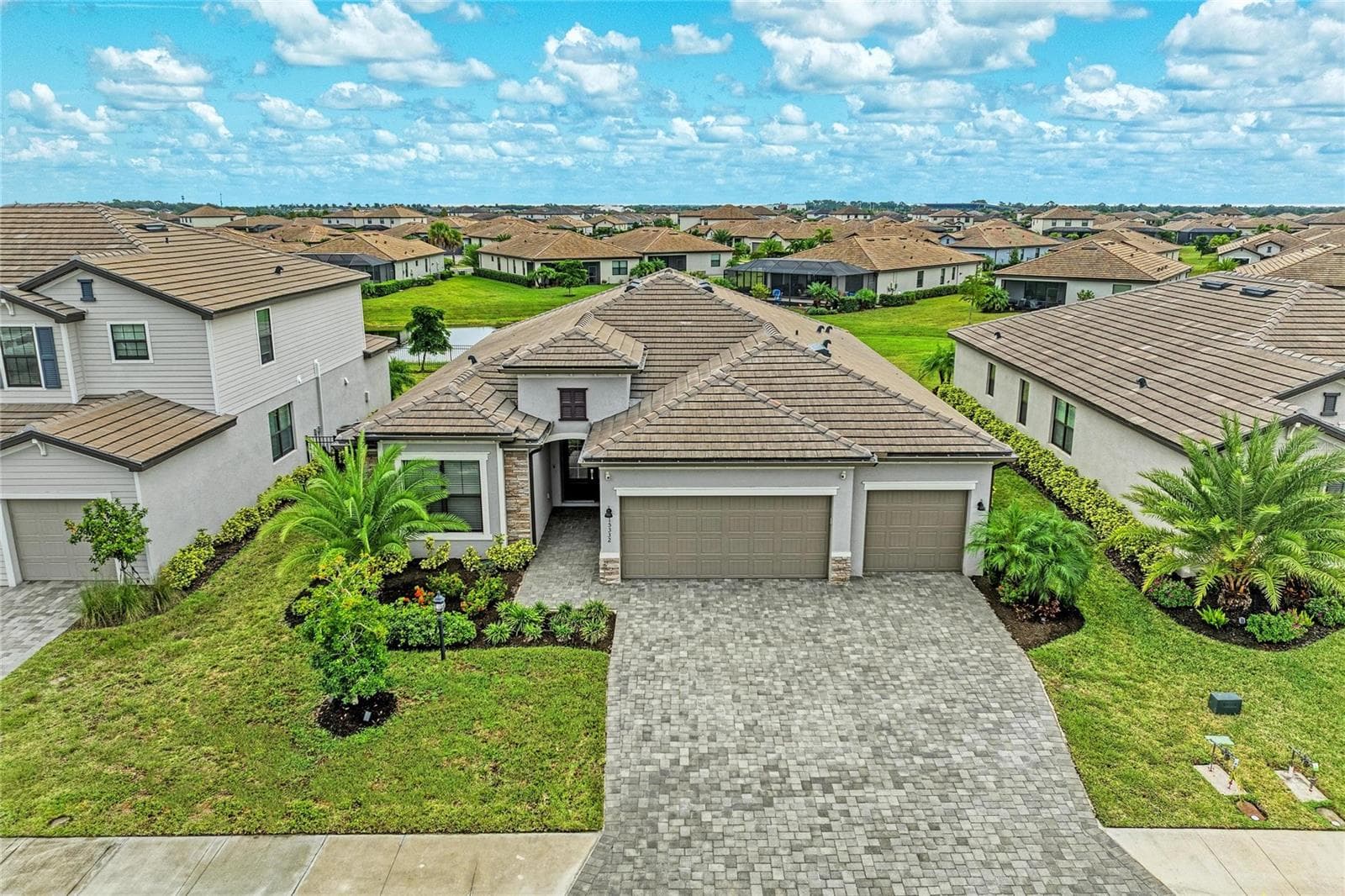 15332 SERENE SHORES LOOP