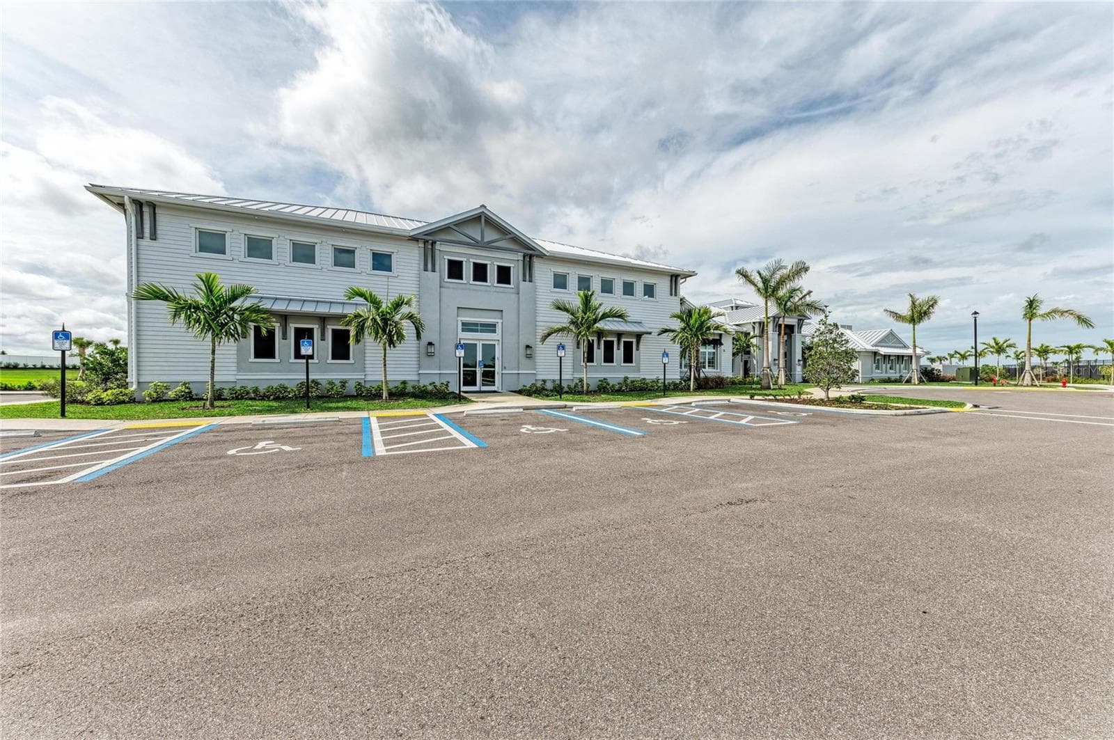Single Family Residence at 15332 SERENE SHORES LOOP, BRADENTON, photo 57 of 74