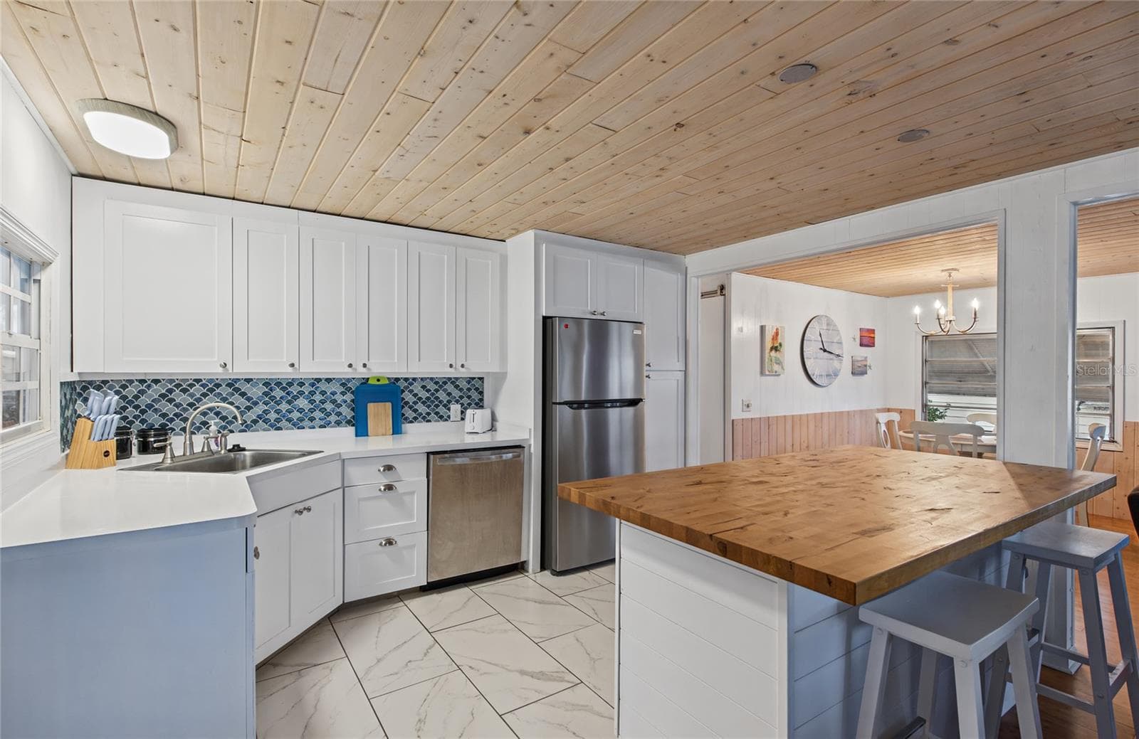 Kitchen - 18675 US HIGHWAY 19 N #225, CLEARWATER