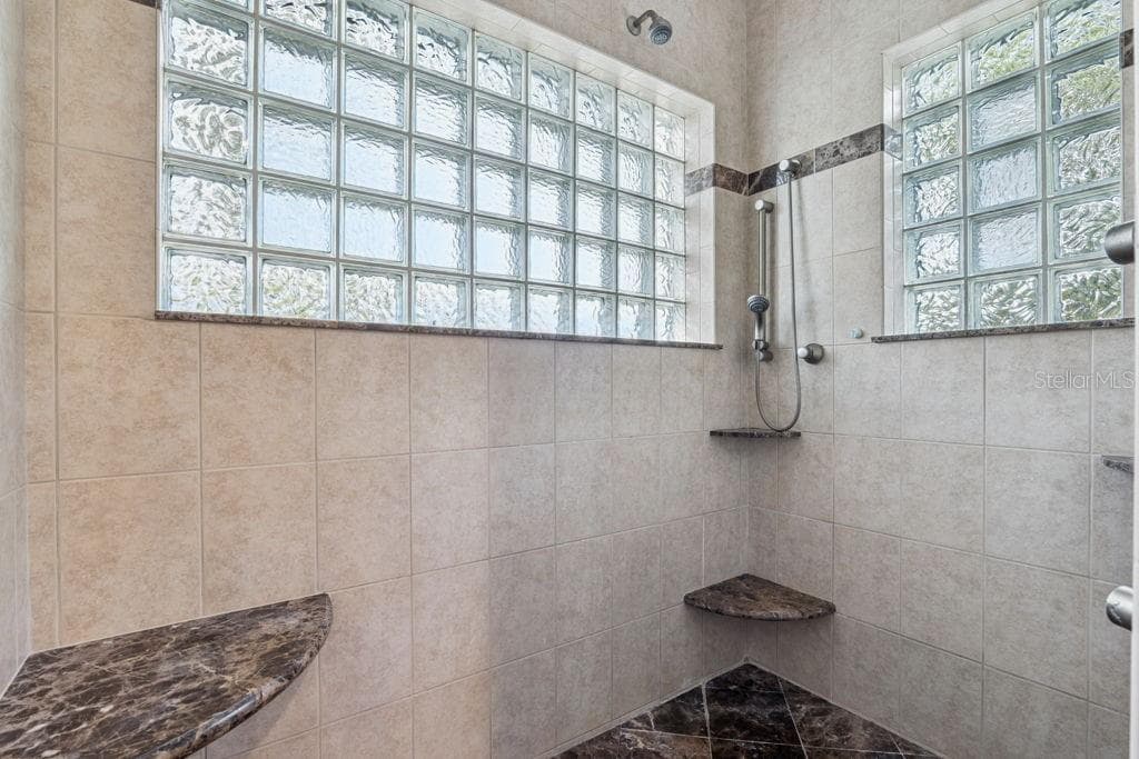Primary Bathroom - 1066 CEASARS CT, MOUNT DORA