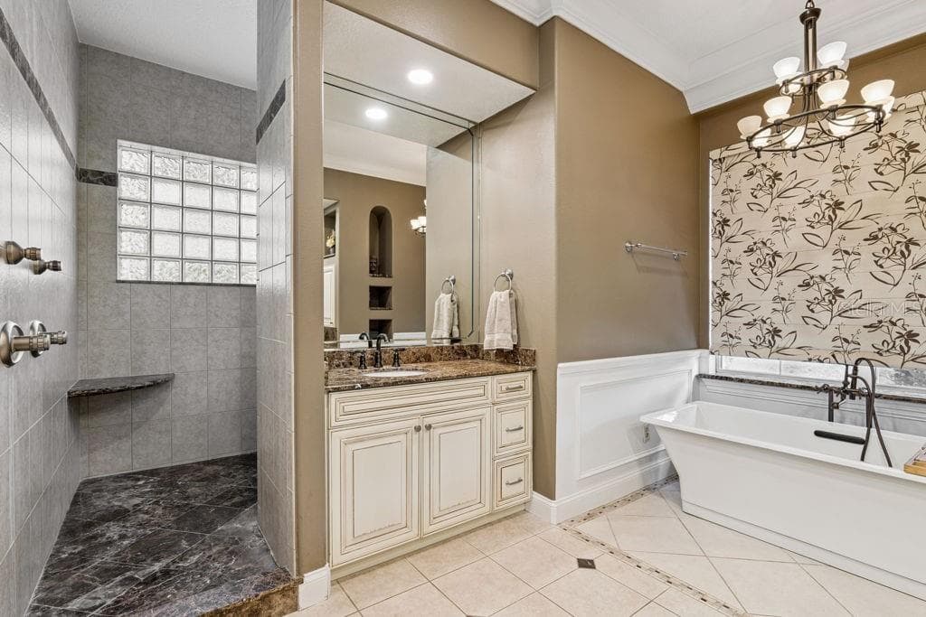 Primary Bathroom - 1066 CEASARS CT, MOUNT DORA
