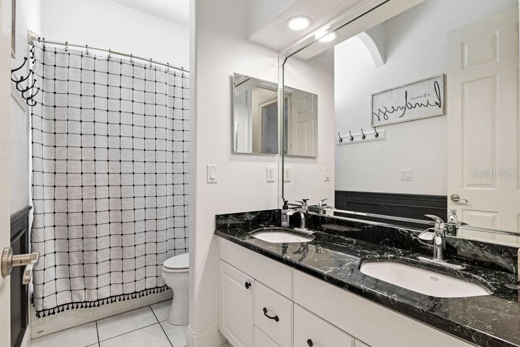 Single Family Residence at 1066 CEASARS CT, MOUNT DORA, photo 20 of 38