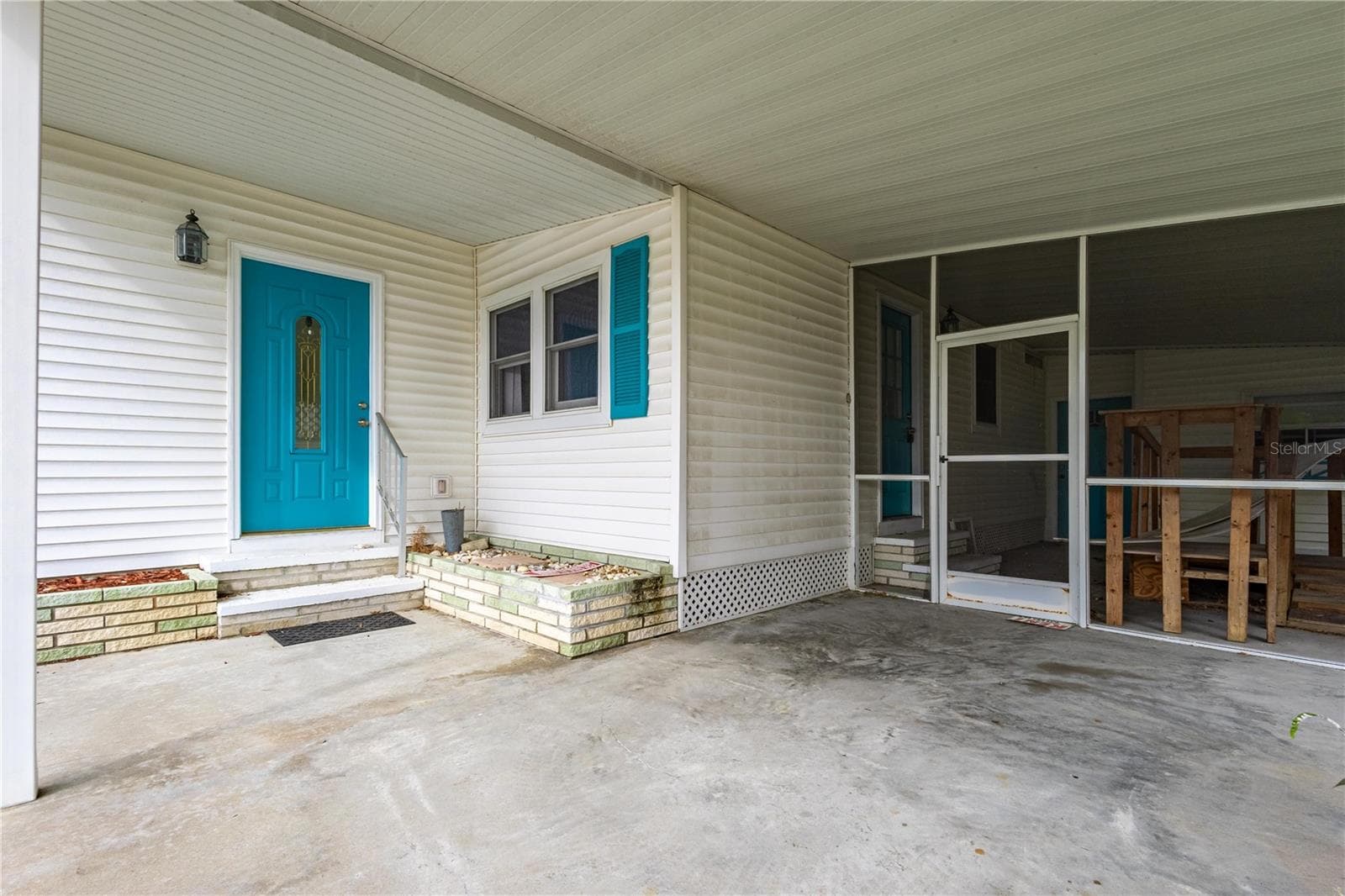 Manufactured Home at 4300 RIVERSIDE DR #152, PUNTA GORDA, photo 4 of 22