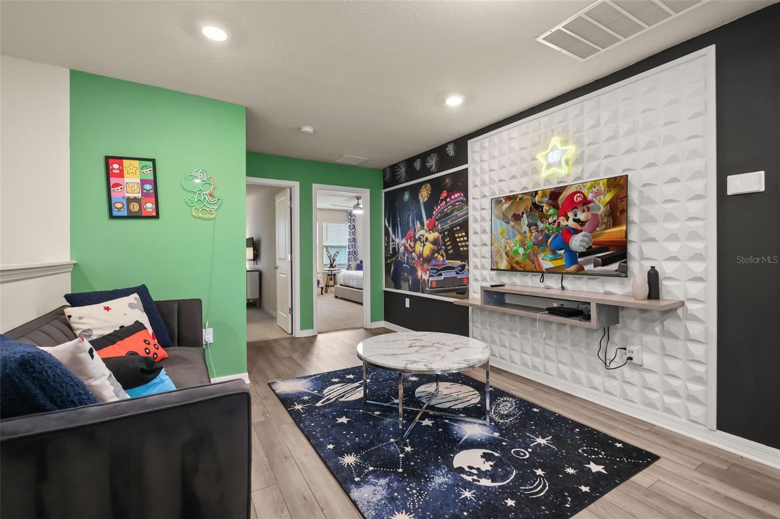 Loft on second level - 4186 LANA AVE, DAVENPORT