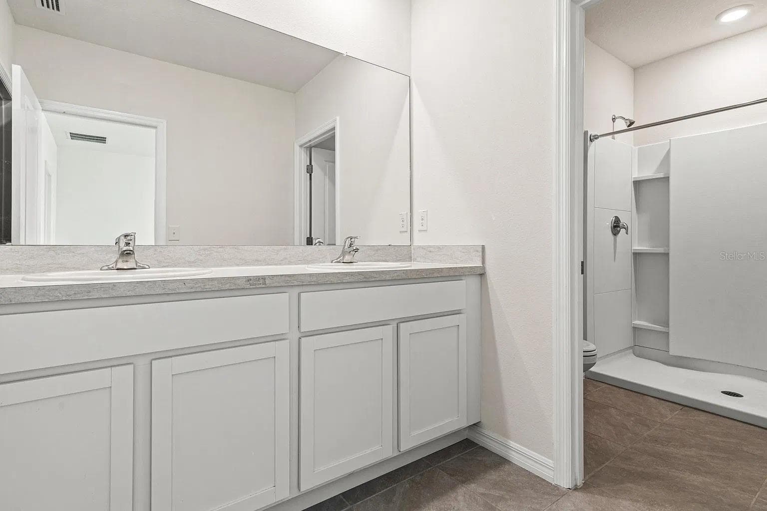 Townhouse at 34230 REDWOOD DAWN LN, WESLEY CHAPEL, photo 14 of 35