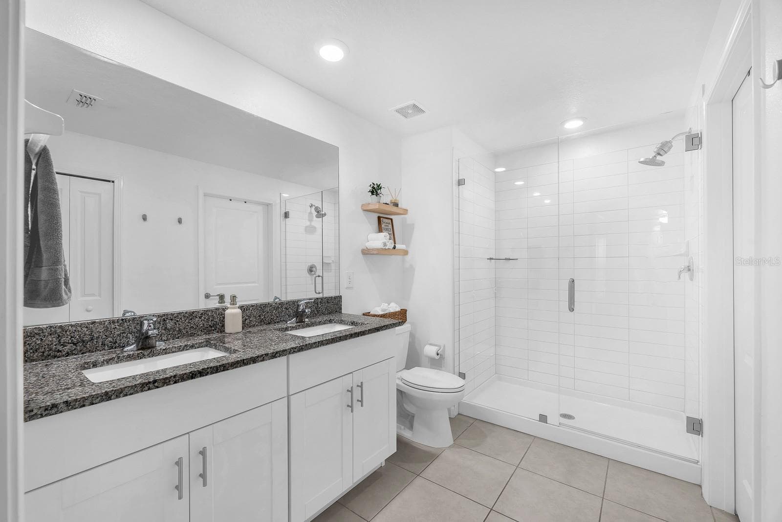 Single Family Residence at 12820 WESTON OAKS LN, RIVERVIEW, photo 6 of 31