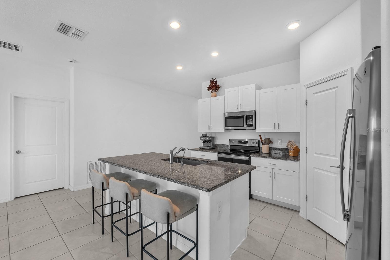 Single Family Residence at 12820 WESTON OAKS LN, RIVERVIEW, photo 10 of 31
