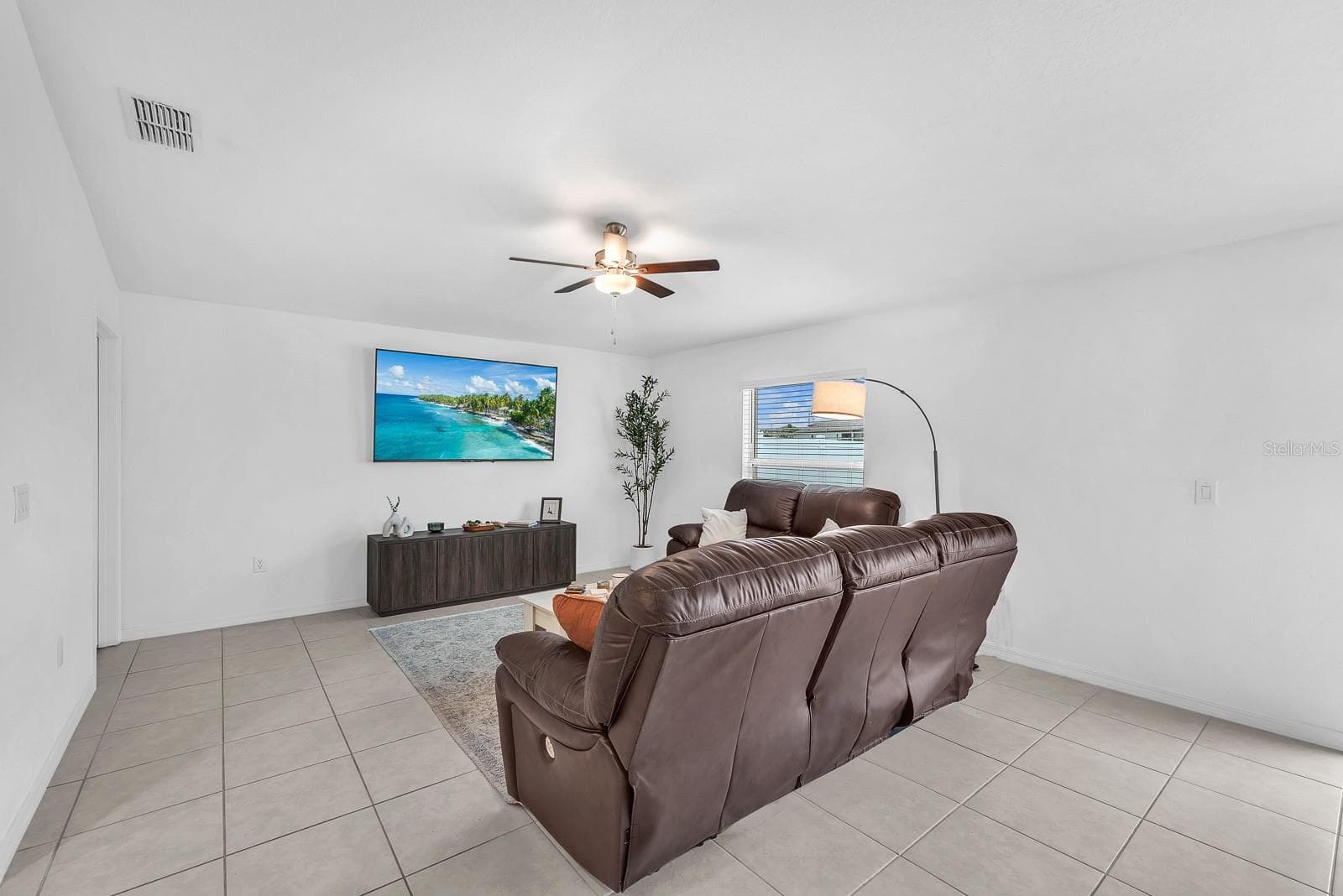 Single Family Residence at 12820 WESTON OAKS LN, RIVERVIEW, photo 12 of 31