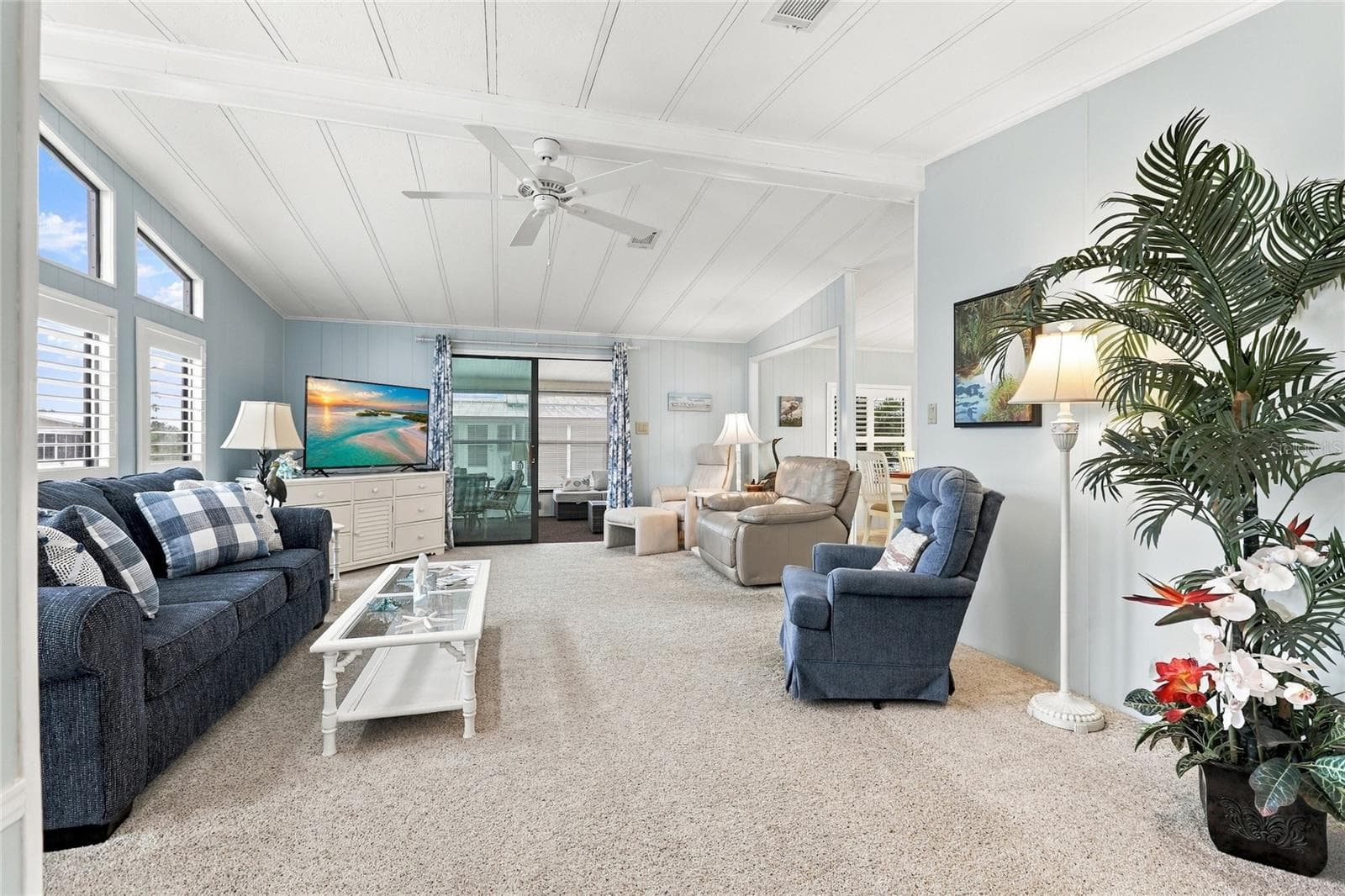 Manufactured Home at 266 CAMELOT DR, NOKOMIS, photo 8 of 40