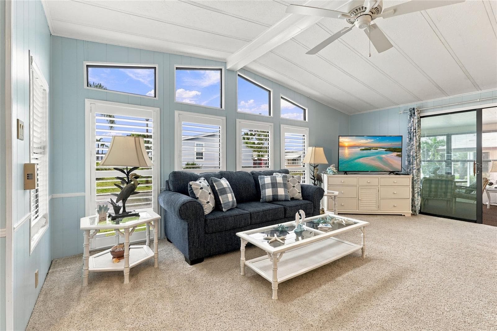 Manufactured Home at 266 CAMELOT DR, NOKOMIS, photo 9 of 40
