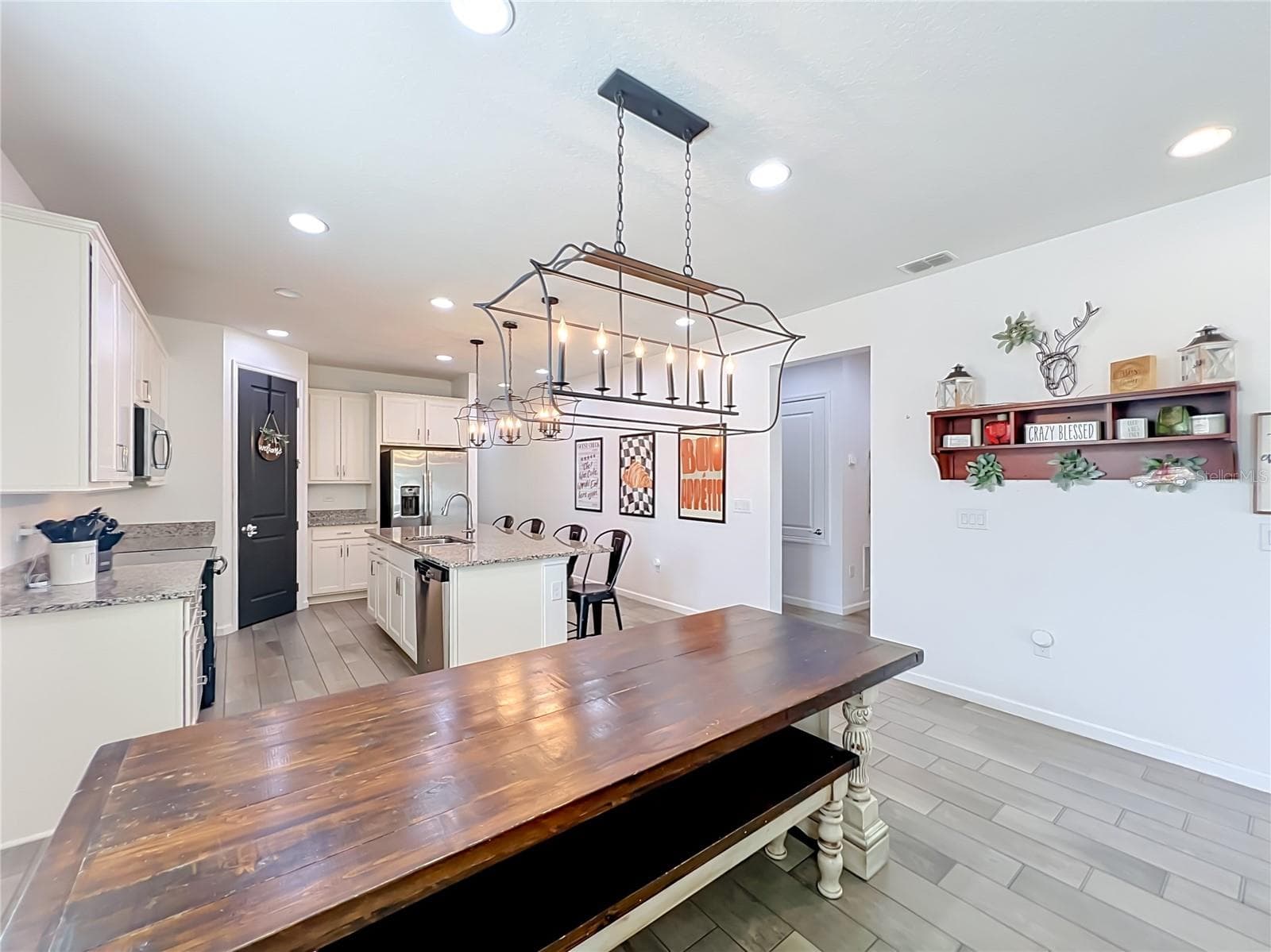 EATING SPACE - 1244 STRATTON AVE, GROVELAND