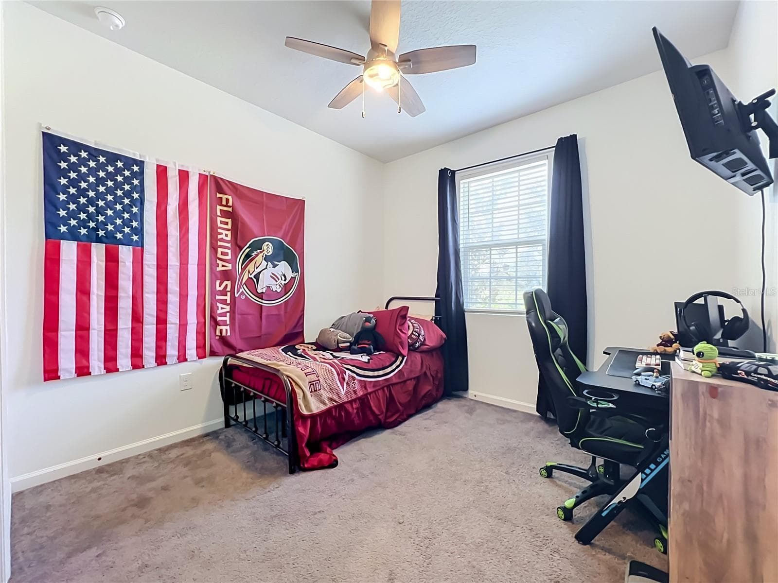 GUEST BEDROOM AT THE FROONT OF THE HOME - 1244 STRATTON AVE, GROVELAND