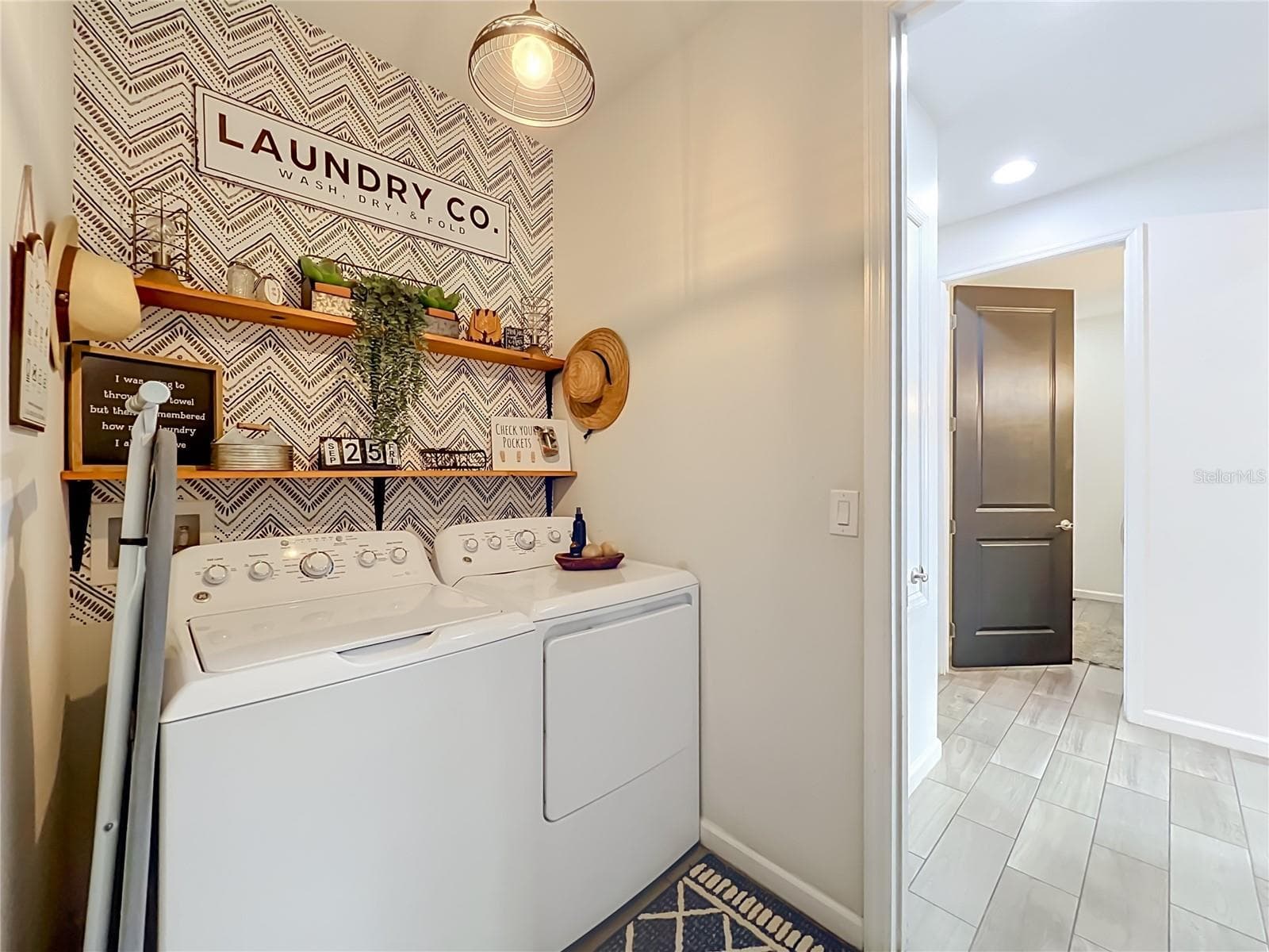 LAUNDRY ROOM - 1244 STRATTON AVE, GROVELAND