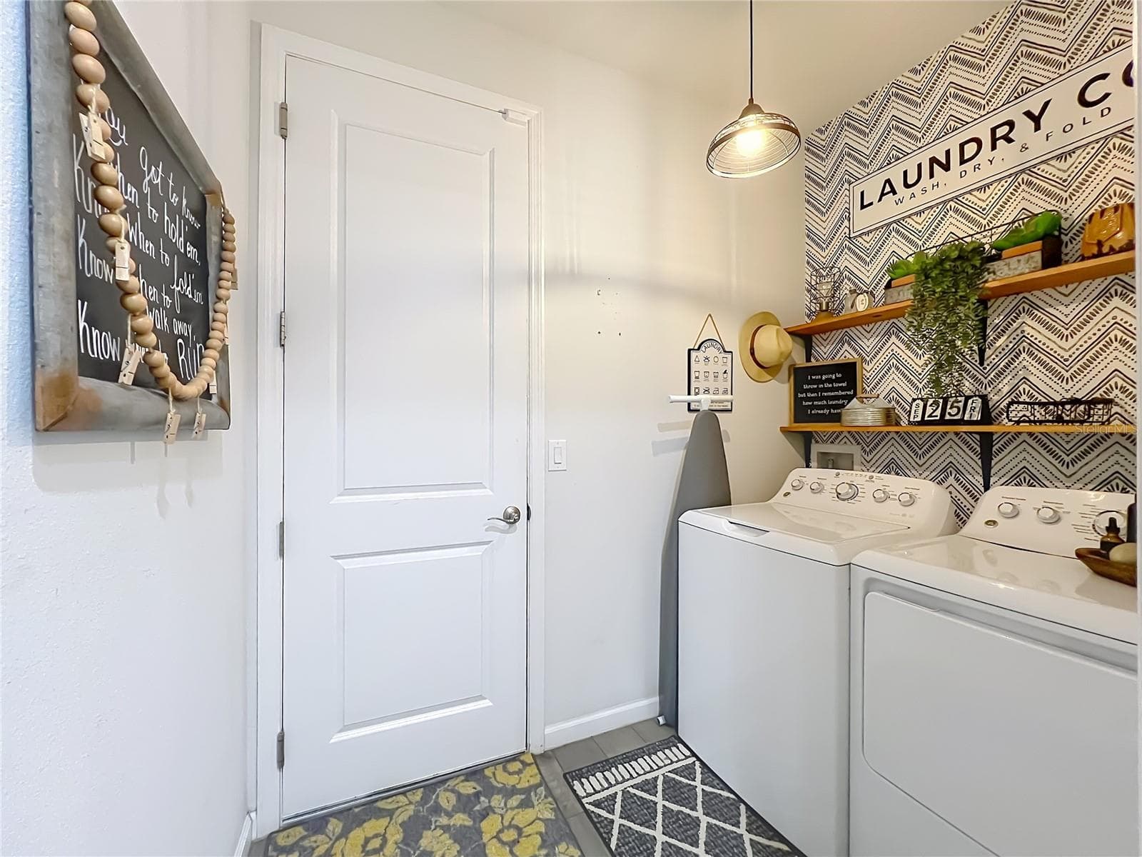 LAUNDRY ROOM - 1244 STRATTON AVE, GROVELAND