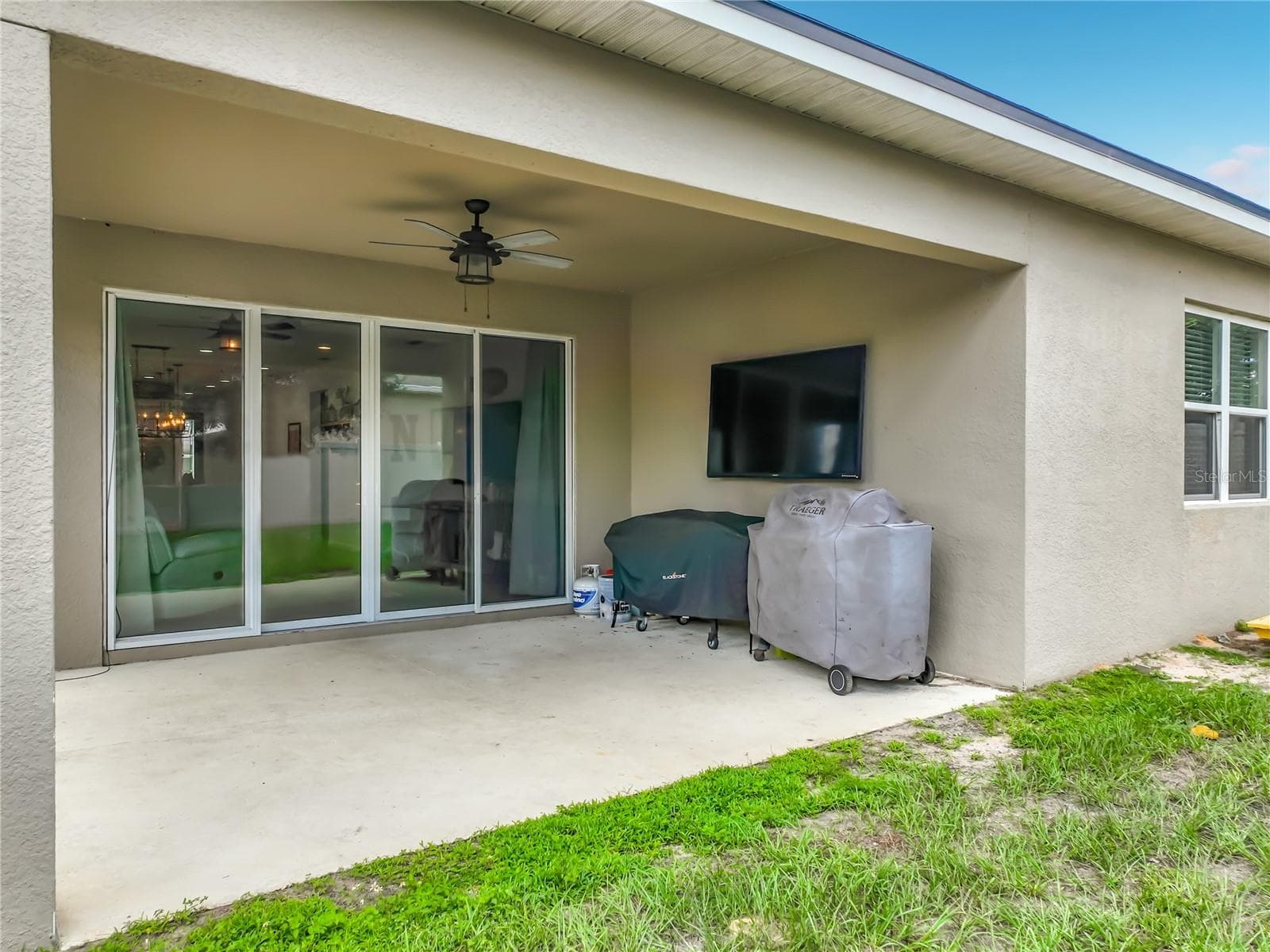 PATIO - 1244 STRATTON AVE, GROVELAND