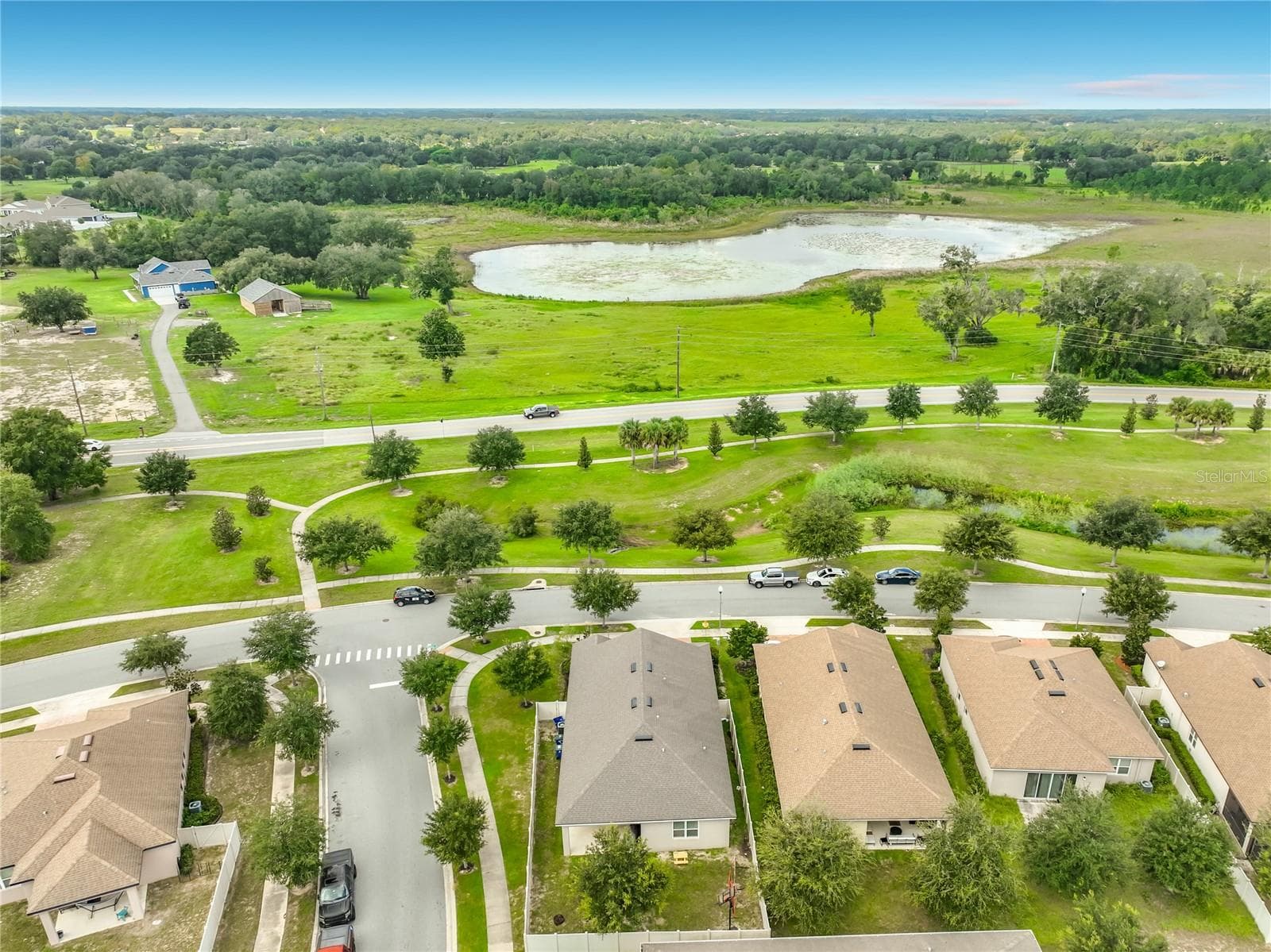 NO FRONT NEIGHBORS - 1244 STRATTON AVE, GROVELAND