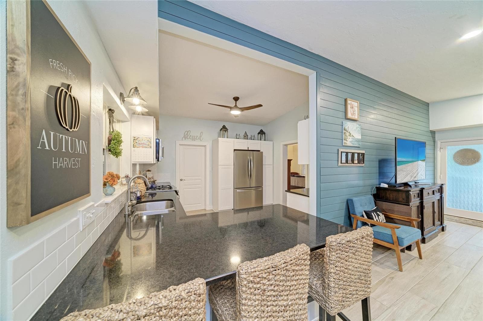 Single Family Residence at 126 HOLLY AVE, SARASOTA, photo 14 of 41