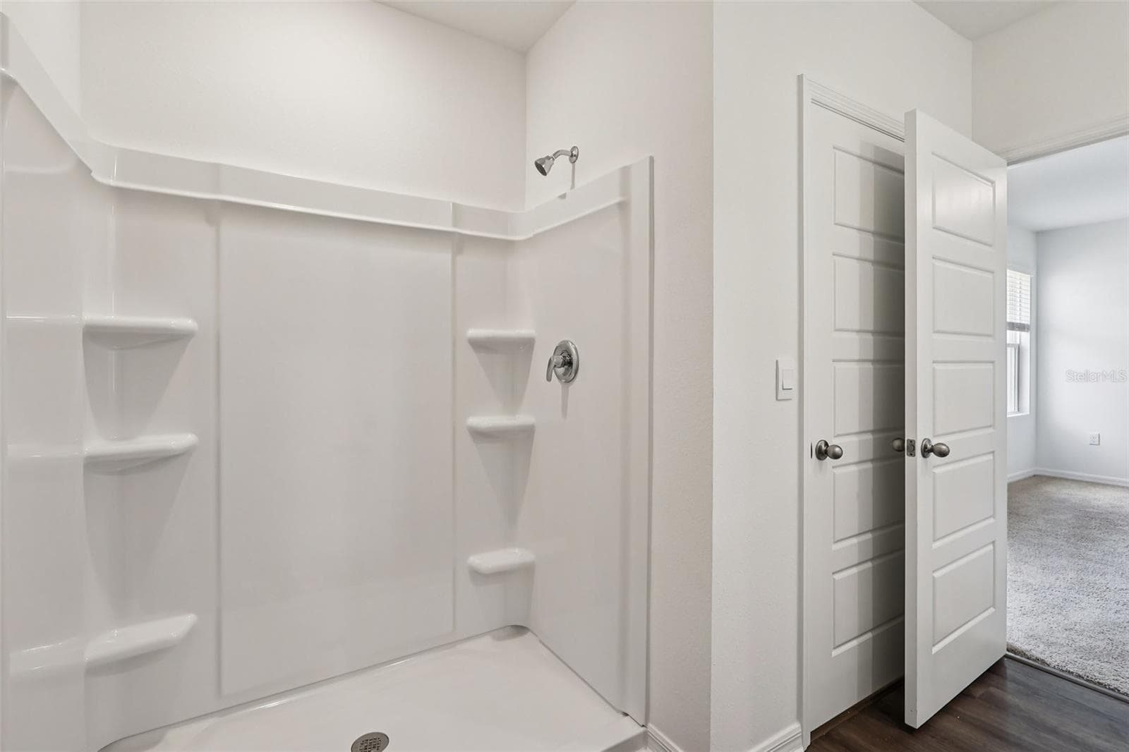 Single Family Residence at 1799 GRANDIOSE DR, LAKE HAMILTON, photo 24 of 32
