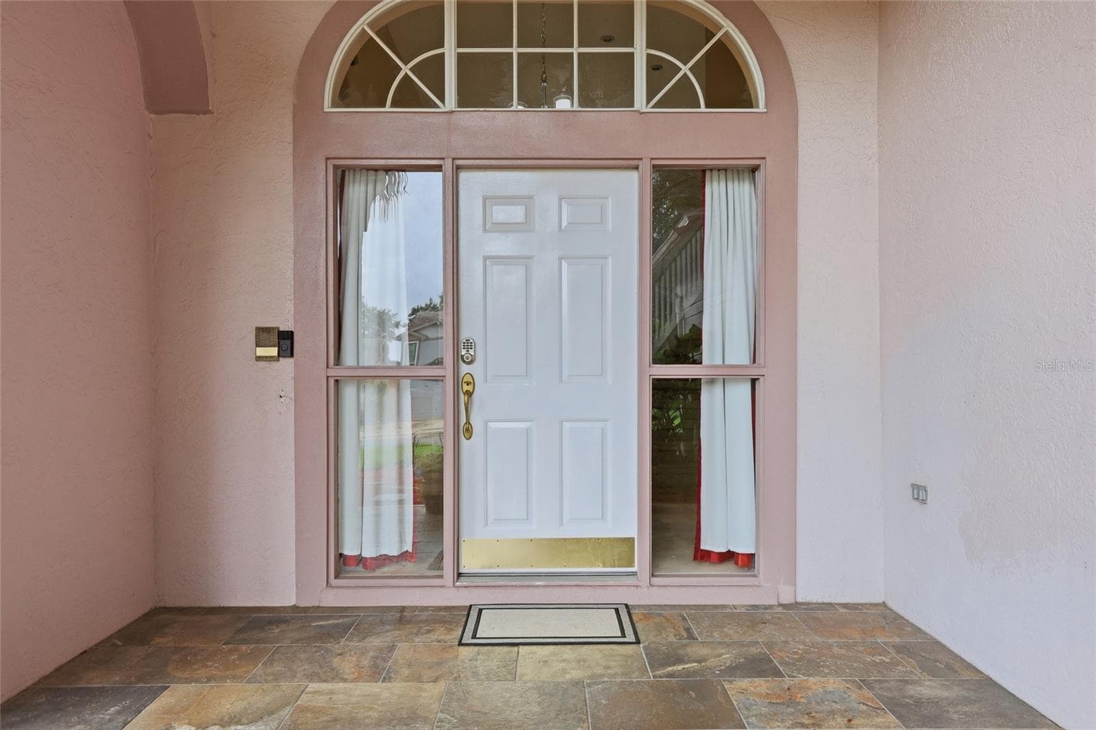 Single Family Residence at 2618 CLEMENTON PARK CT, ORLANDO, photo 6 of 42
