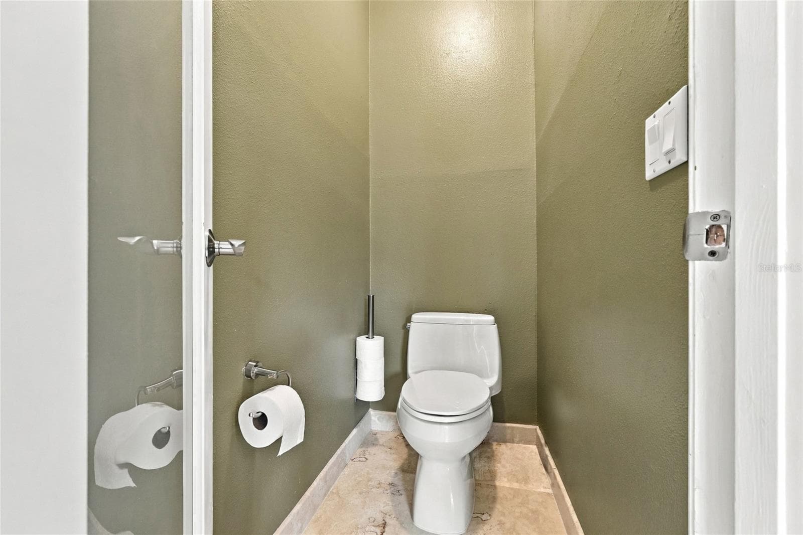 Single Family Residence at 2618 CLEMENTON PARK CT, ORLANDO, photo 24 of 42