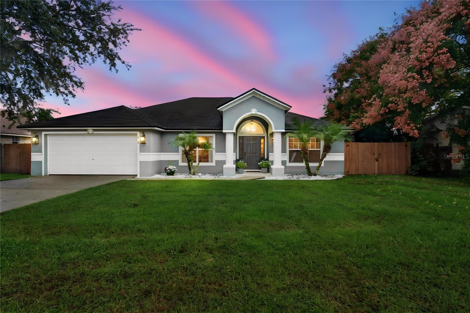 Front - 210 CITATION AVE, DELTONA