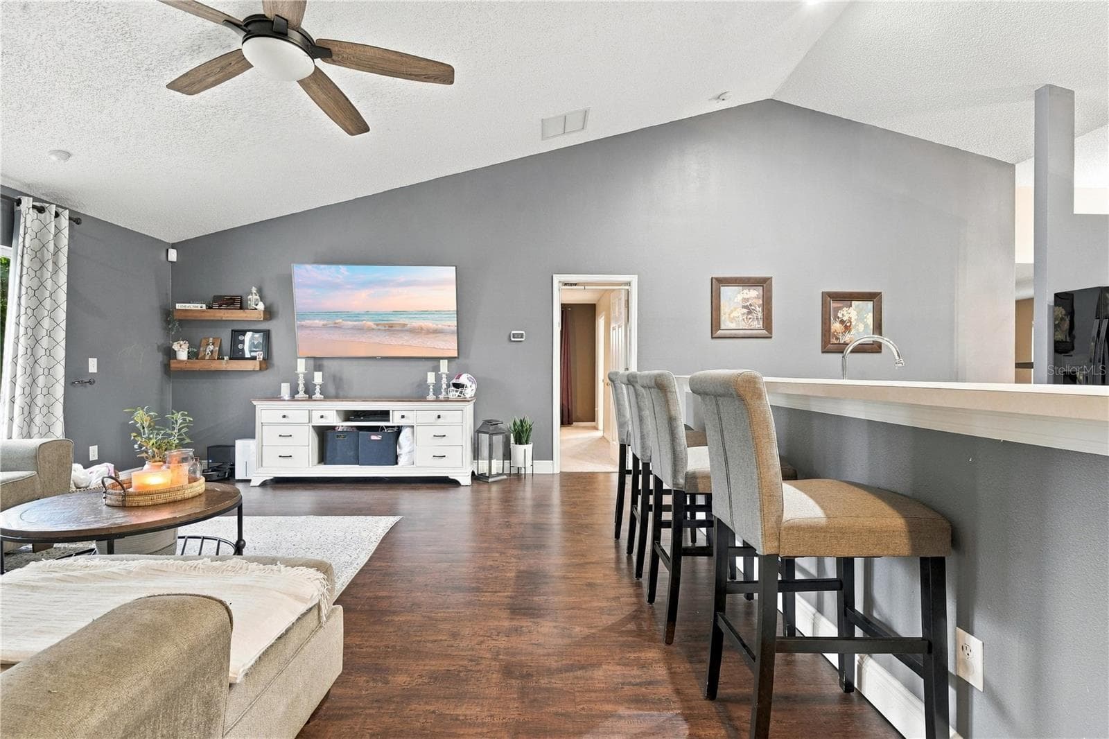 Family room/Kitchen combo - 210 CITATION AVE, DELTONA
