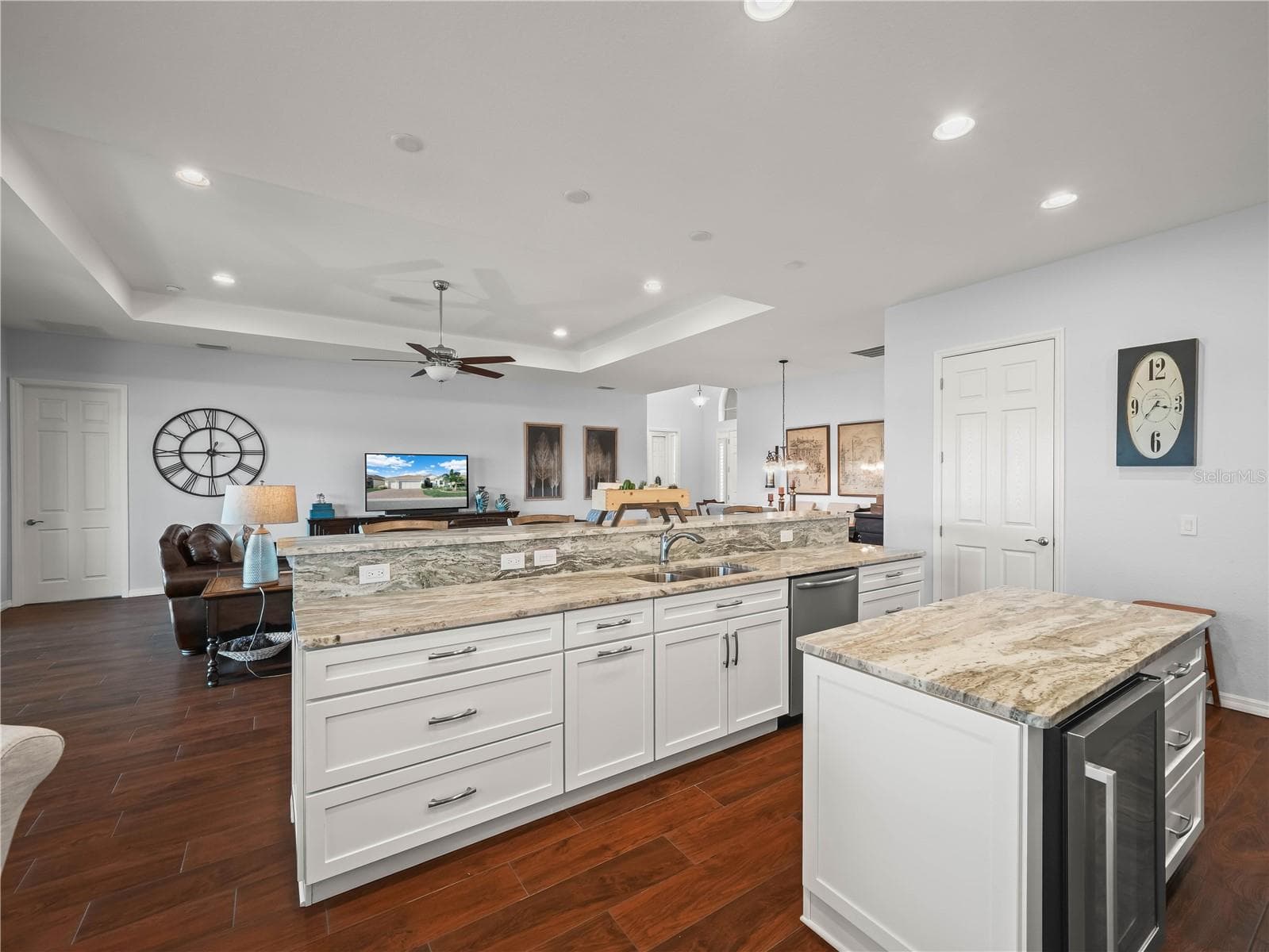 Additional Island in Kitchen - 6216 PINEHURST LOOP, WINTER HAVEN