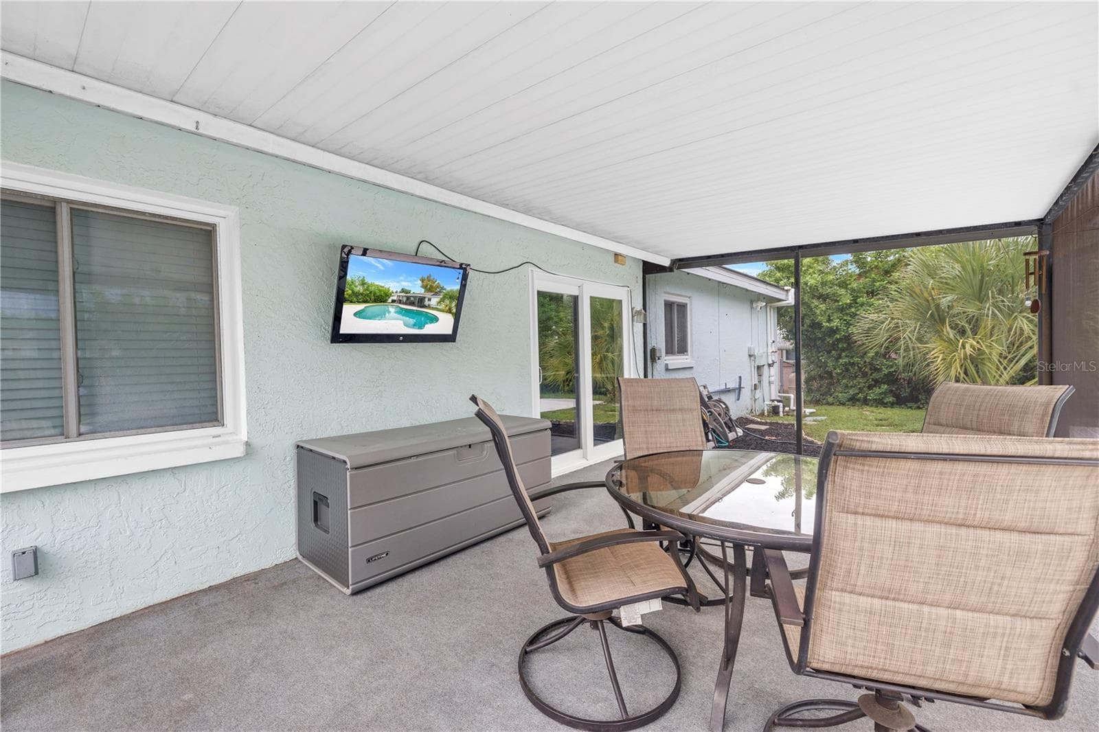 Single Family Residence at 605 5TH AVE SE, LARGO, photo 10 of 53