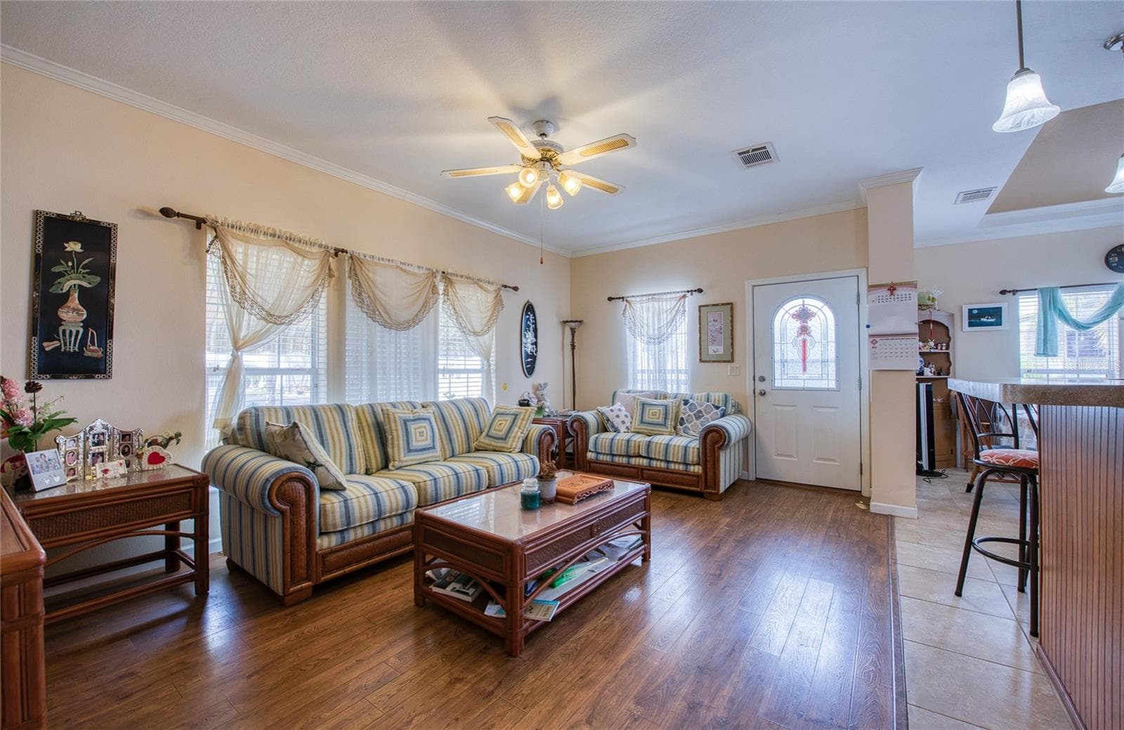 Living Room - 18675 US HIGHWAY 19 N #138, CLEARWATER