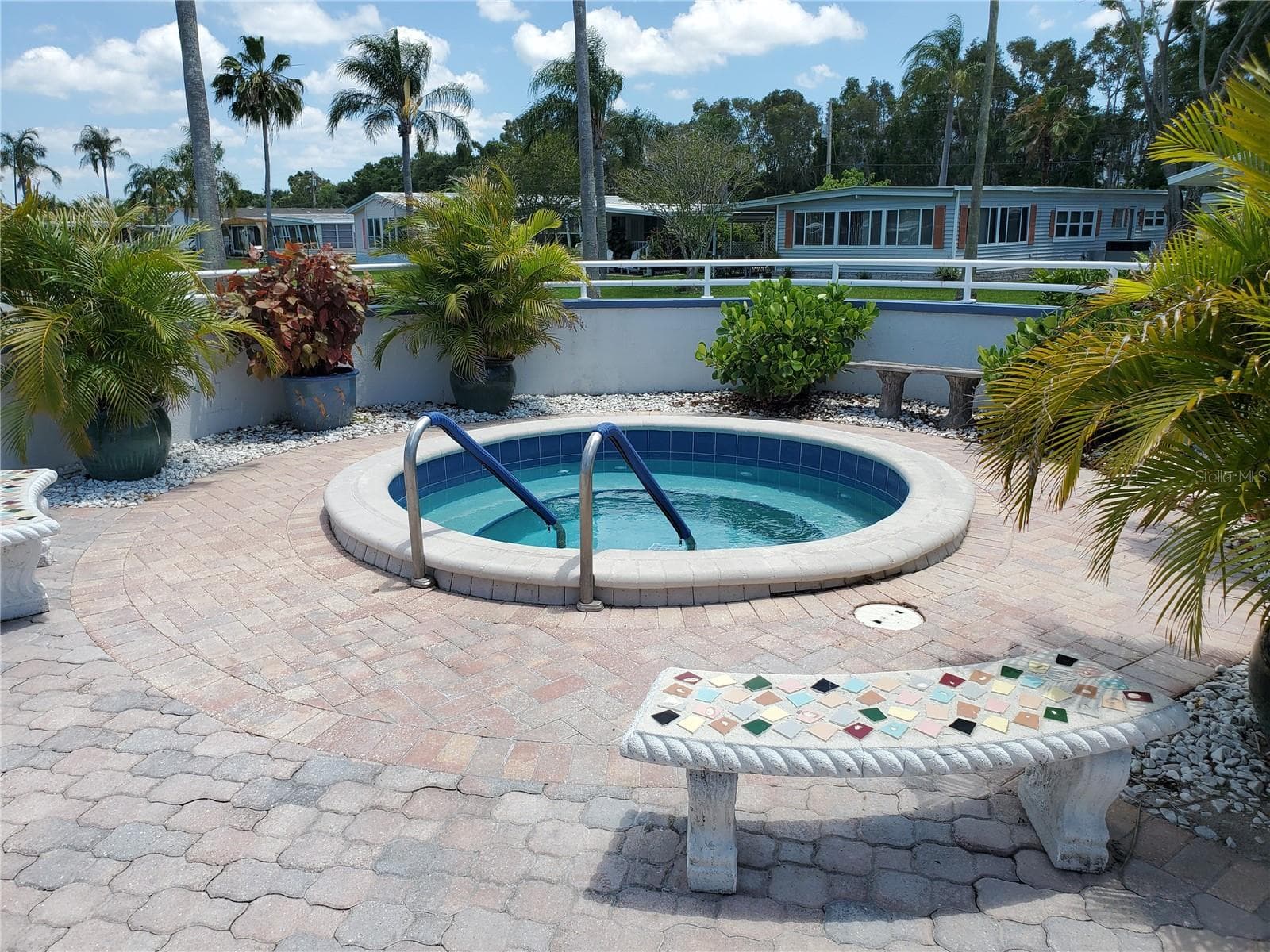 Spa - 18675 US HIGHWAY 19 N #138, CLEARWATER