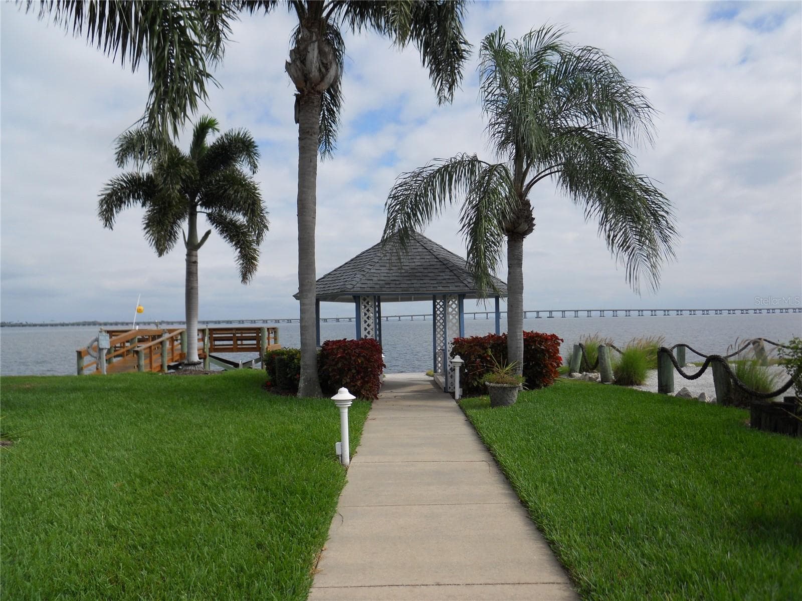 Gazebo on Tampabay - 18675 US HIGHWAY 19 N #138, CLEARWATER