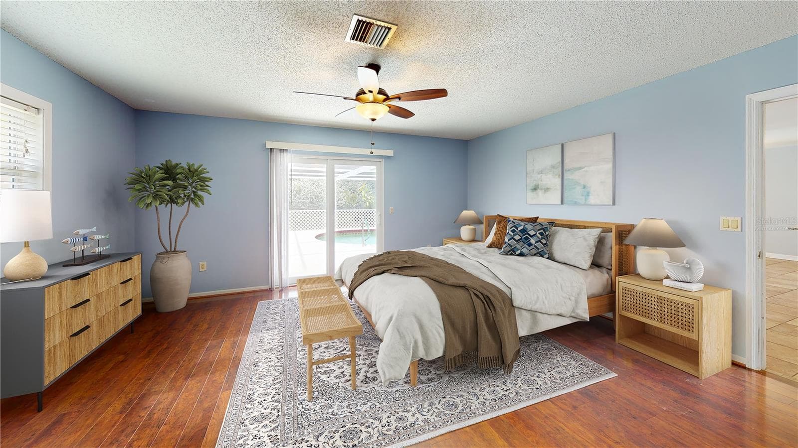 Virtually Staged - 147 HOURGLASS DR, VENICE