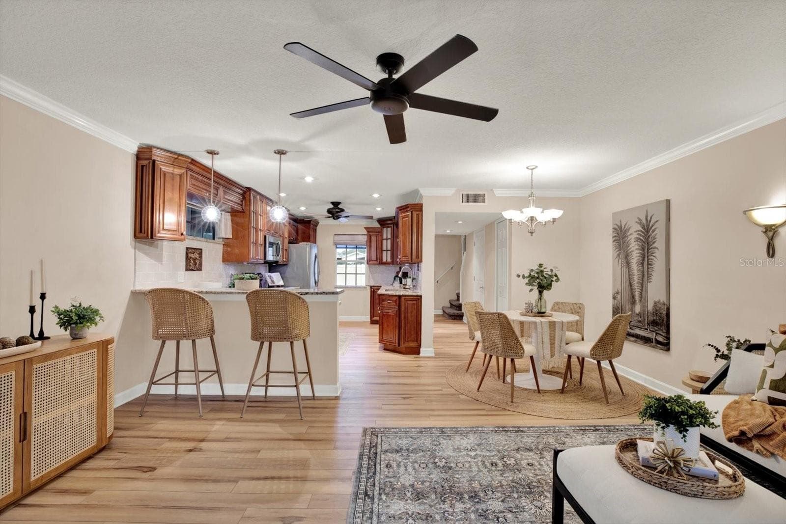 Family Room - 9010 LAKE PLACE LN, TAMPA
