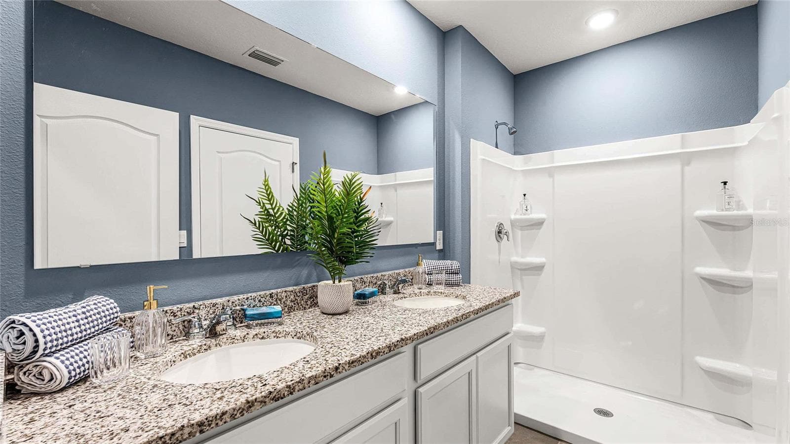 Single Family Residence at 9777 BRAVE BUCK AVE, LAND O LAKES, photo 19 of 25