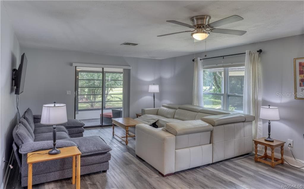 Villa at 85 GOLFVIEW DR, HOMOSASSA, photo 9 of 19